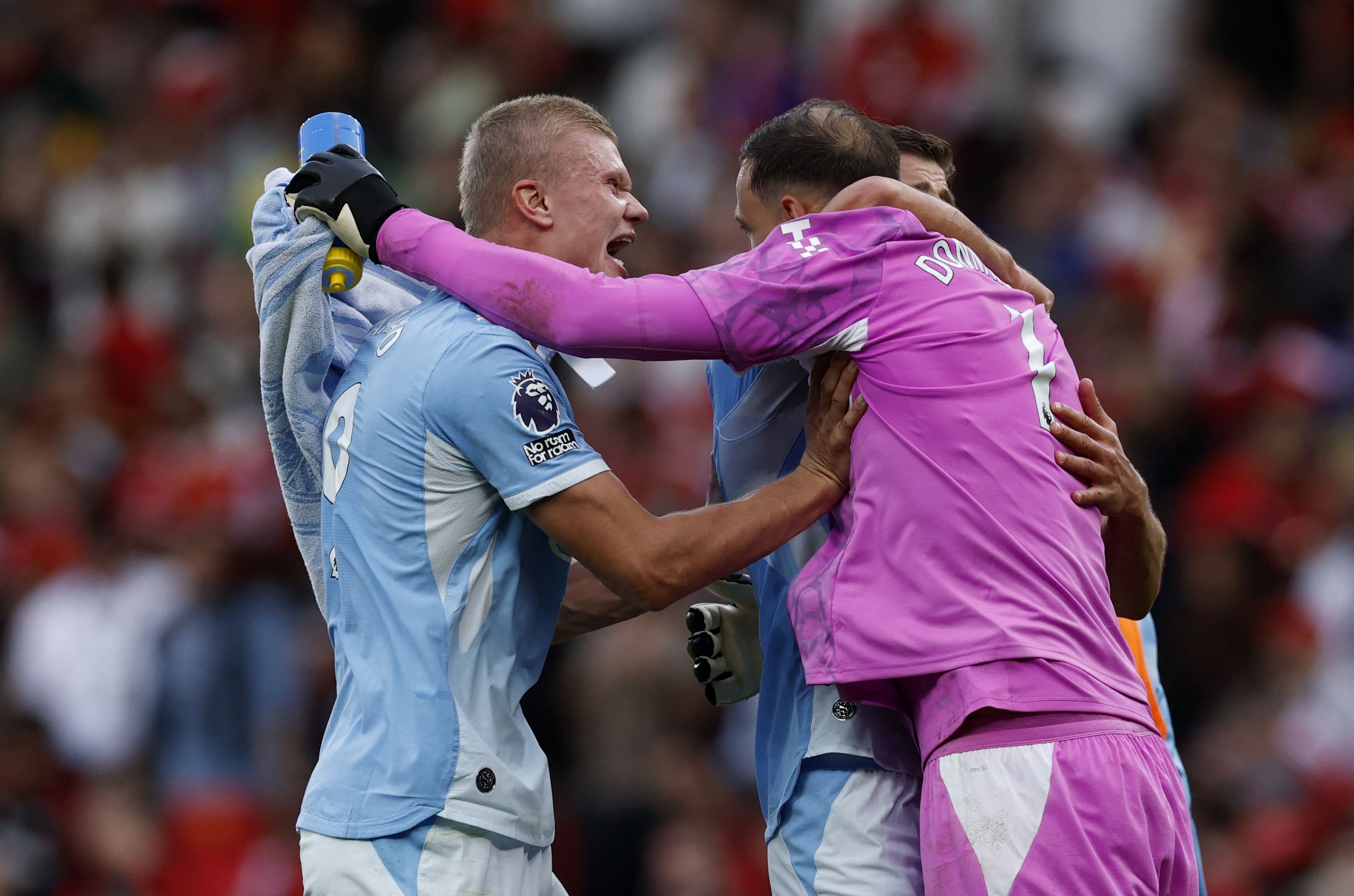 Heute.at - Haaland erlöst City gegen United in Unterzahl