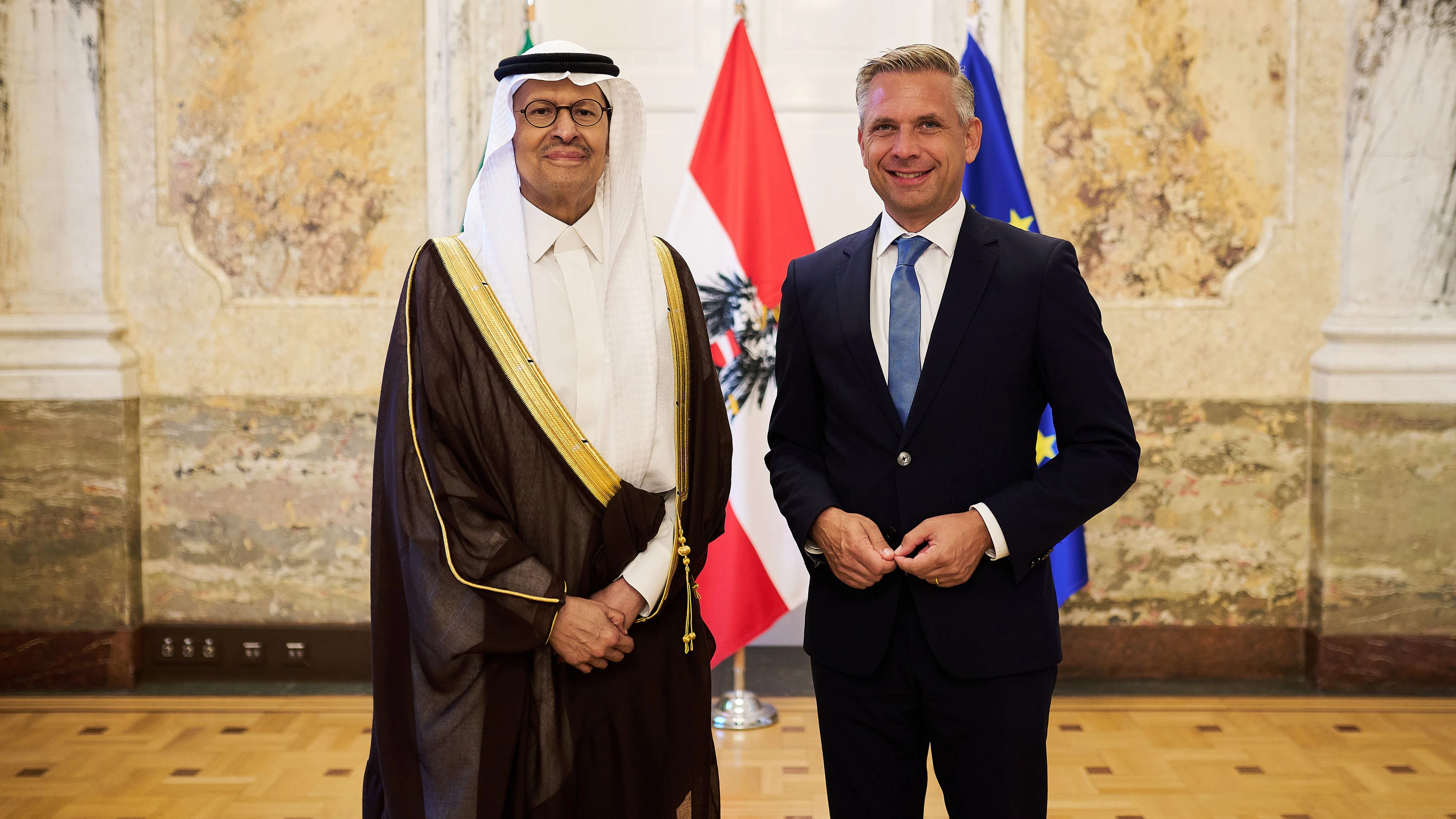 Wirtschaftsminister Wolfgang Hattmannsdorfer (ÖVP) hat den saudischen Energieminister Prinz Abdulaziz bin Salman getroffen.