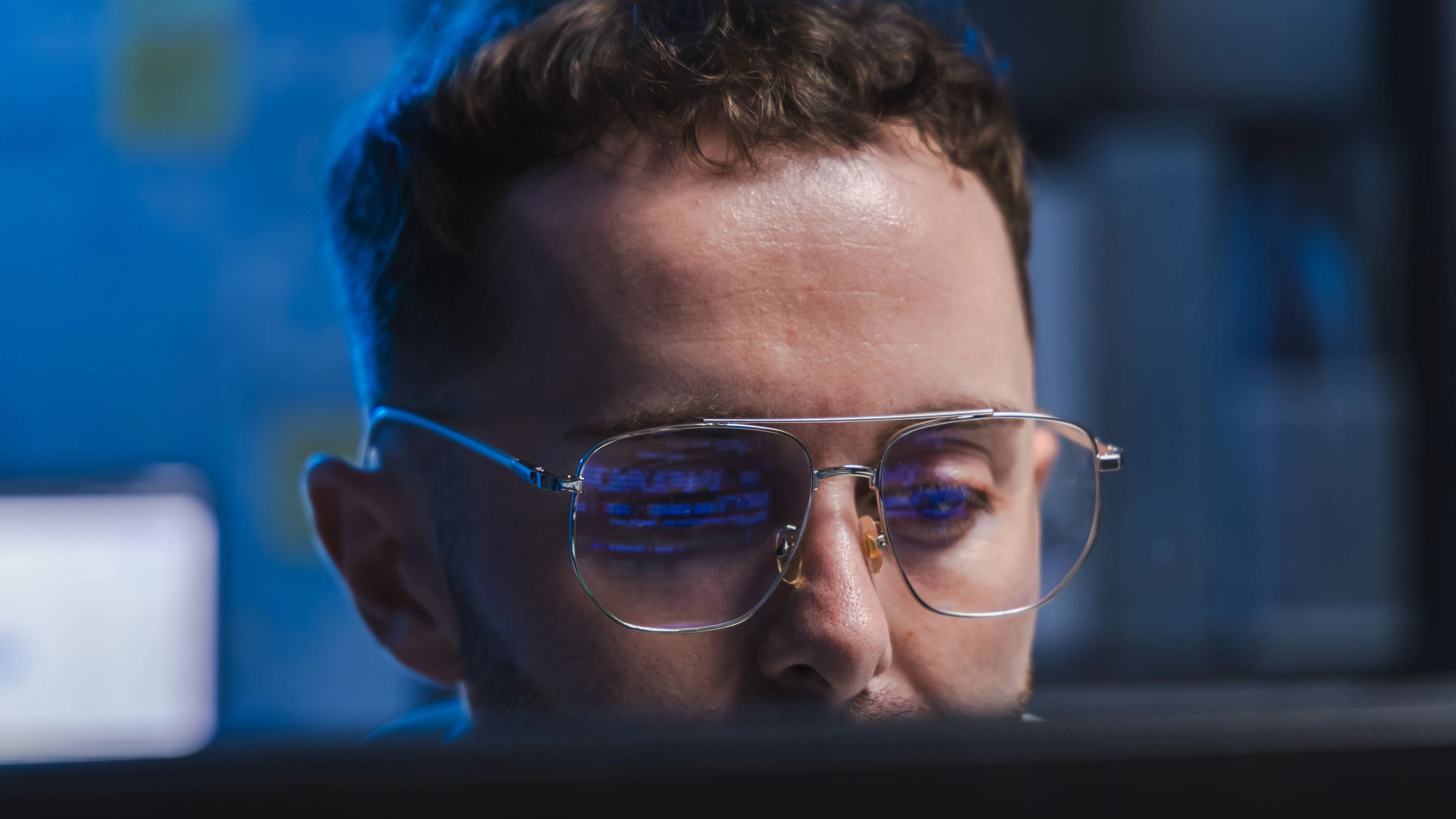 Die großen Entwickler künstlicher Intelligenz handelten unverantwortlich "und spielen mit unseren Leben", so der Vorwurf.
