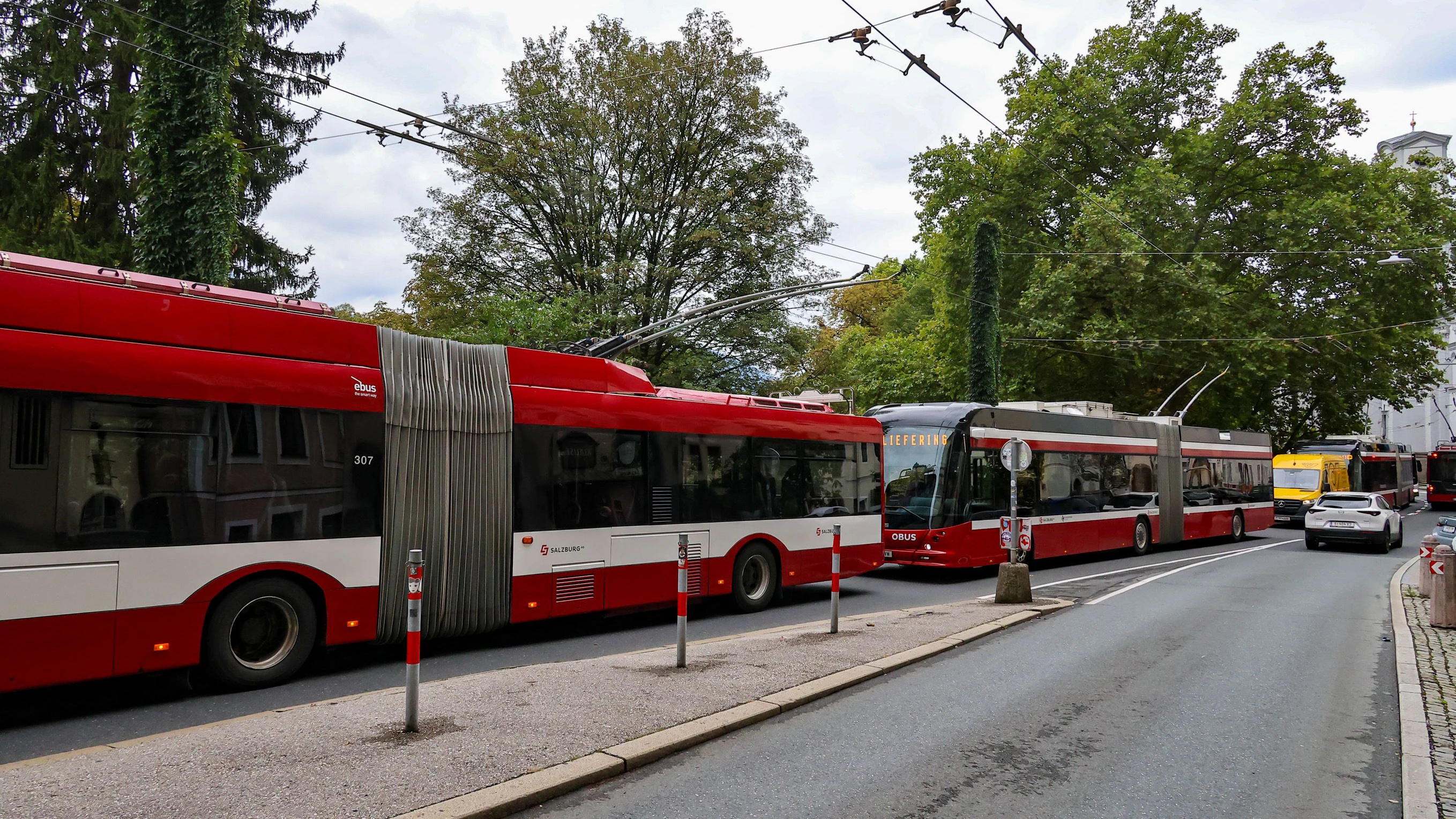 Es kam zu Staus im öffentlichen Verkehr.