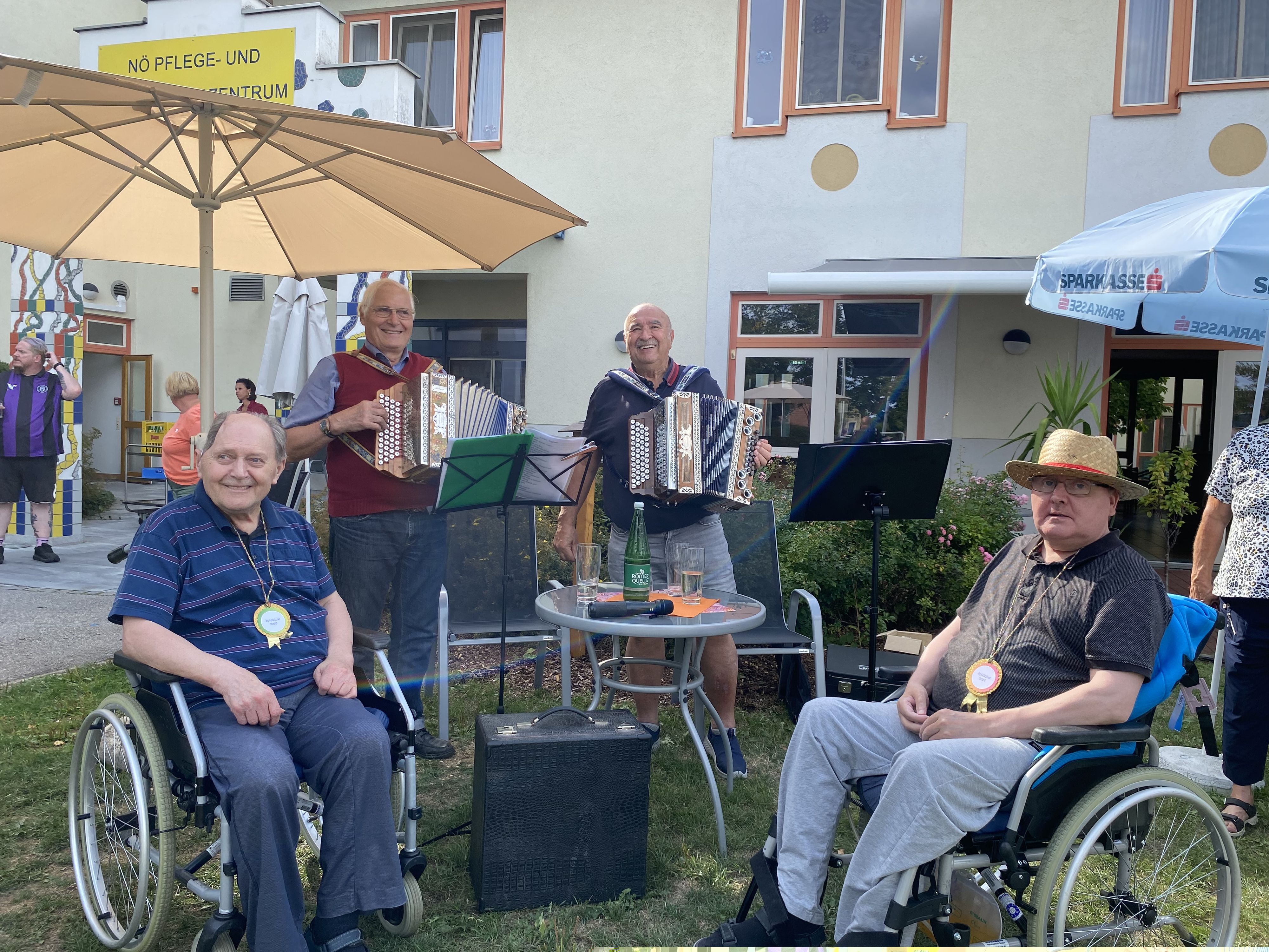 Bei Ringewerfen, Kegeln, Fußball und weiteren Bewerben zeigten die Bewohner des Pflege- und Betreuungszentrums Zwettl, was in ihnen steckt.