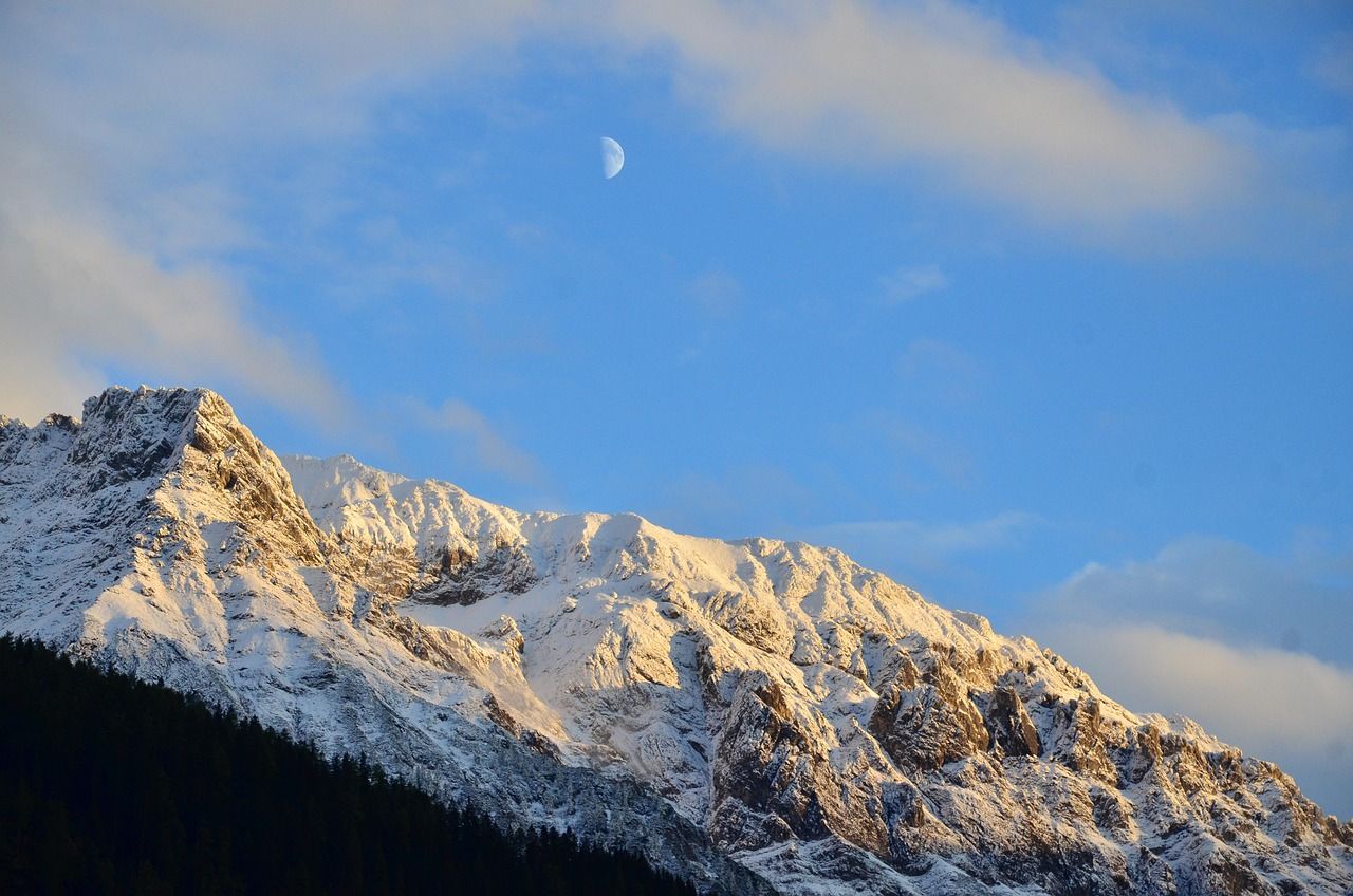 Der Mond