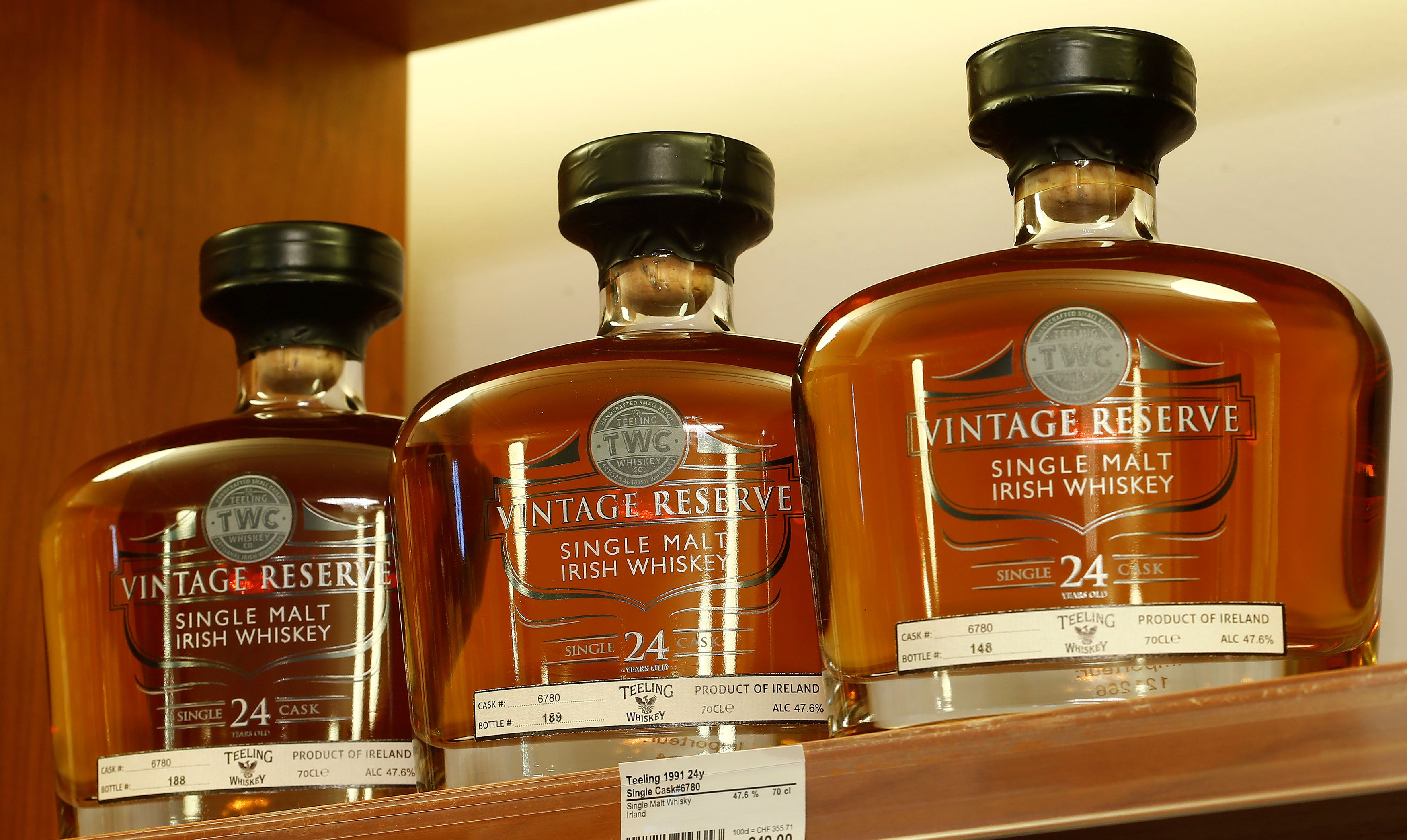 Heute.at - Trump genervt – er hebt Zoll auf irischen Whiskey auf