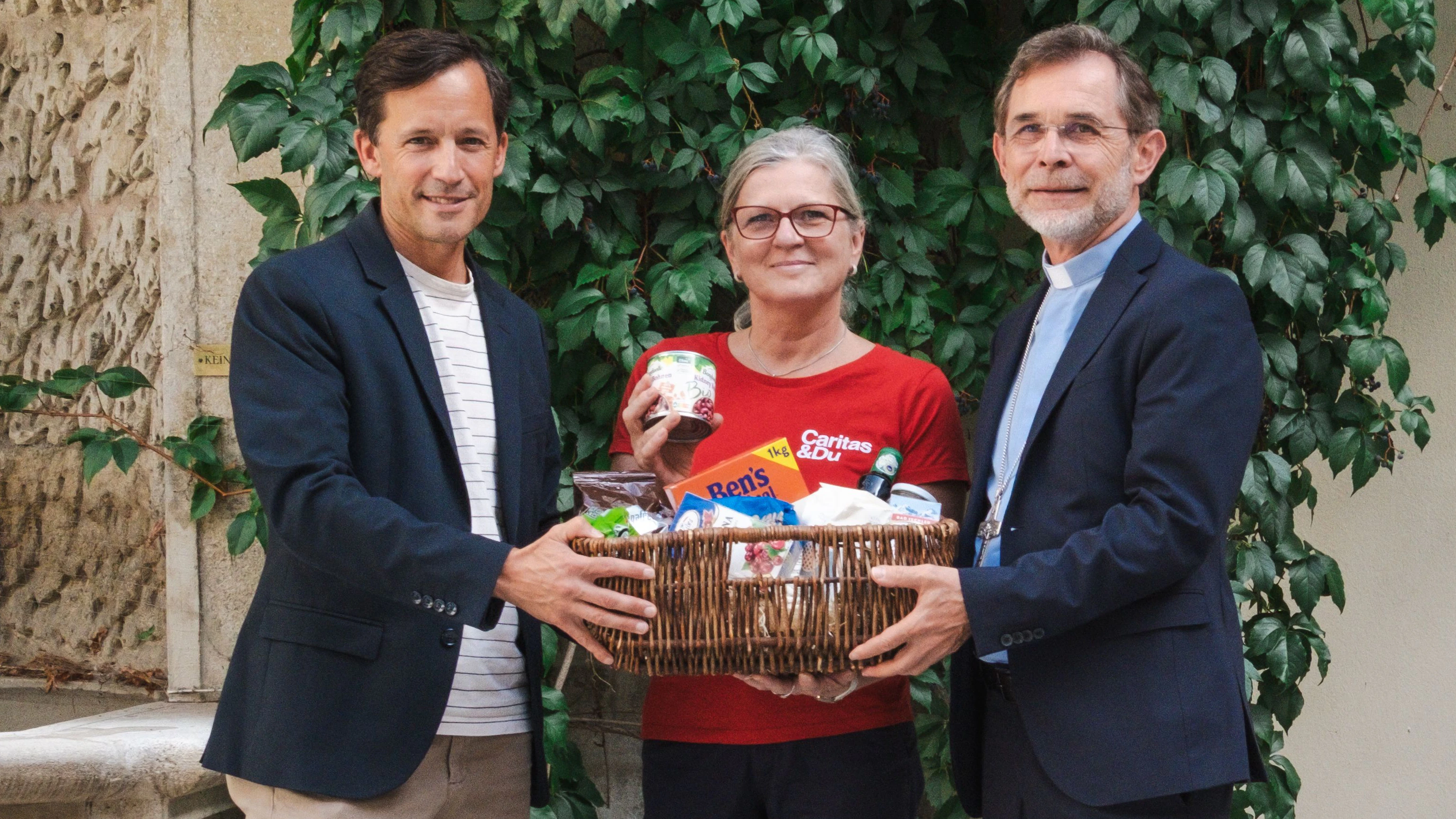 140 Pfarren in Wien und Niederösterreich sammeln ab 20. September haltbare Lebensmittel für Menschen, die kaum noch über die Runden kommen.