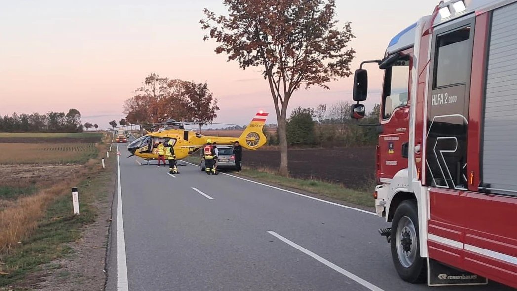 Auch ein Notarzt und ein Rettungshubschrauber standen am Dienstagmorgen im Einsatz.