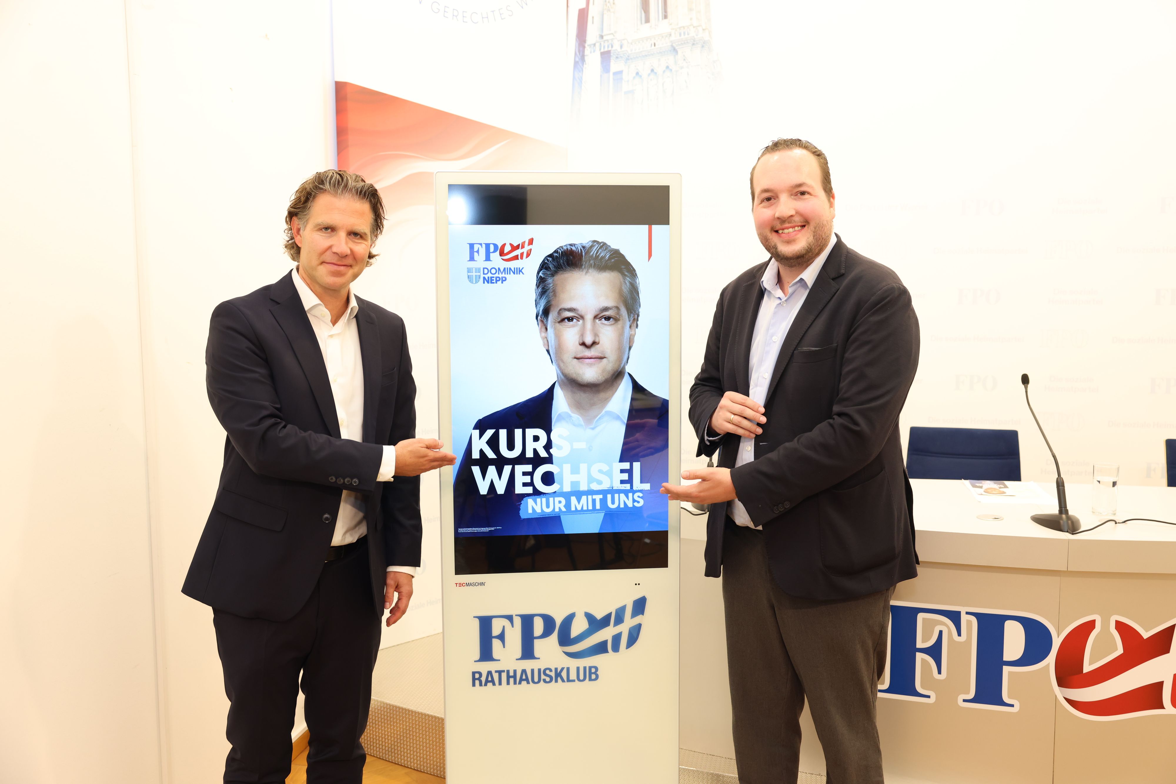 FPÖ-Wien-Landesparteisekretäre Lukas Brucker (l.) und&nbsp;Michael Stumpf