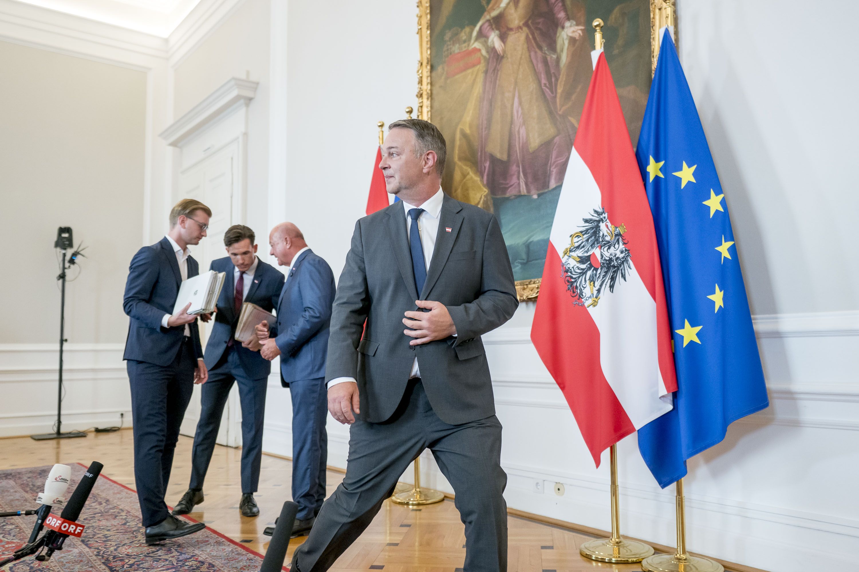 Babler vor Rückzug als Vizekanzler? Die Partei dementiert ...