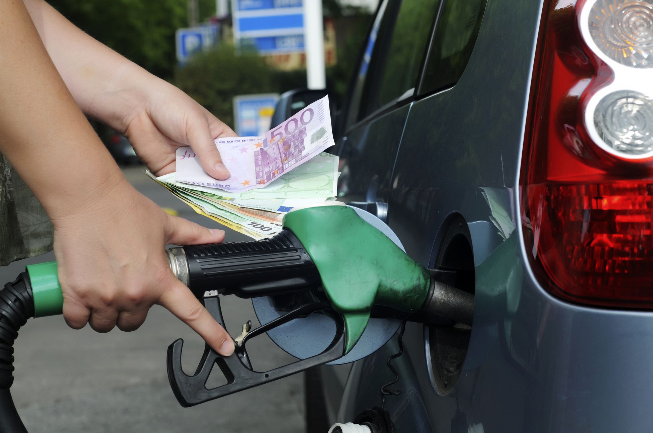 Heute.at - Preisschock an Zapfsäule – Diesel bei uns teuer wie nie