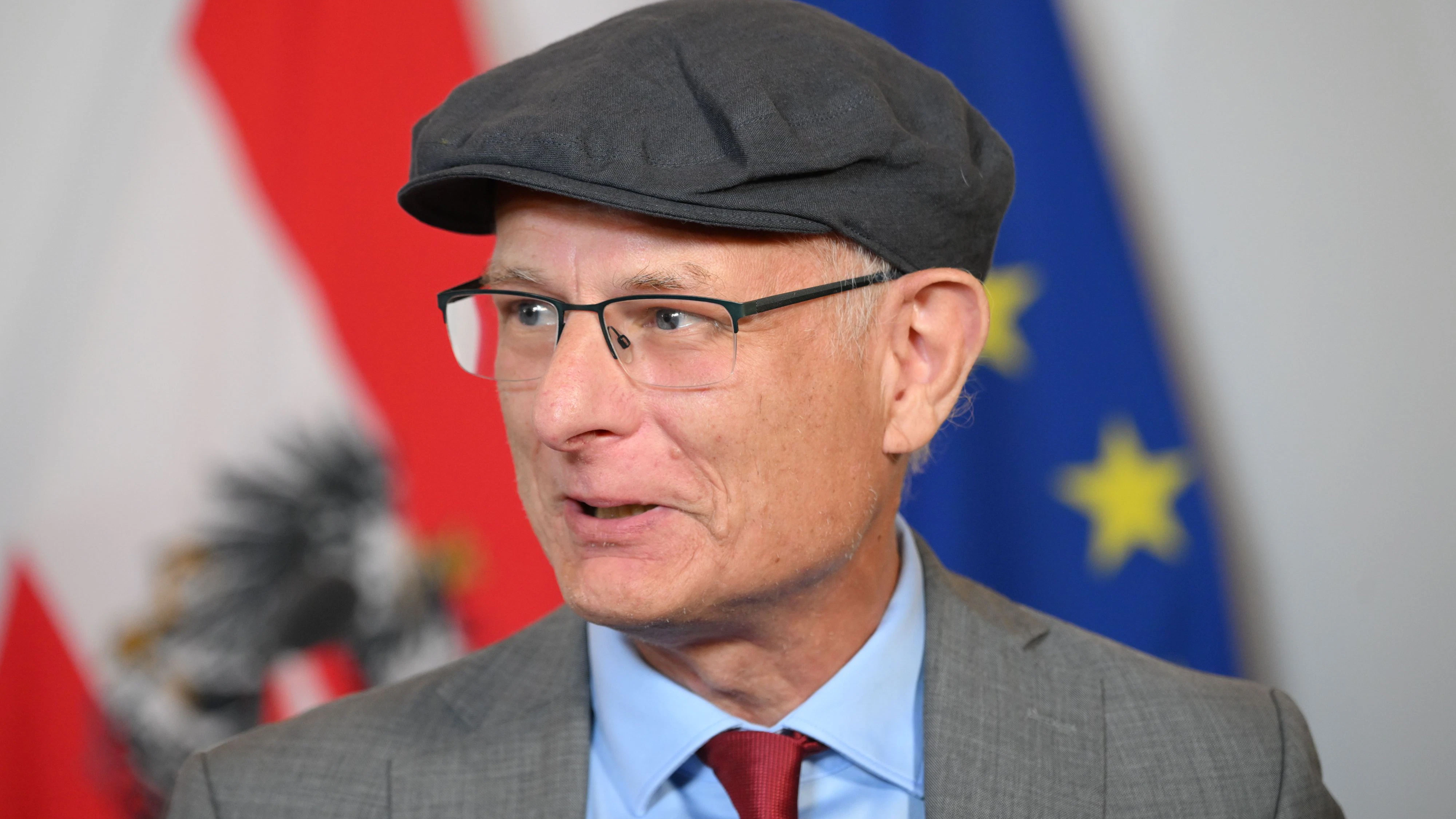 Finanzminister Markus Marterbauer (SPÖ) wird momentan im AKH behandelt.