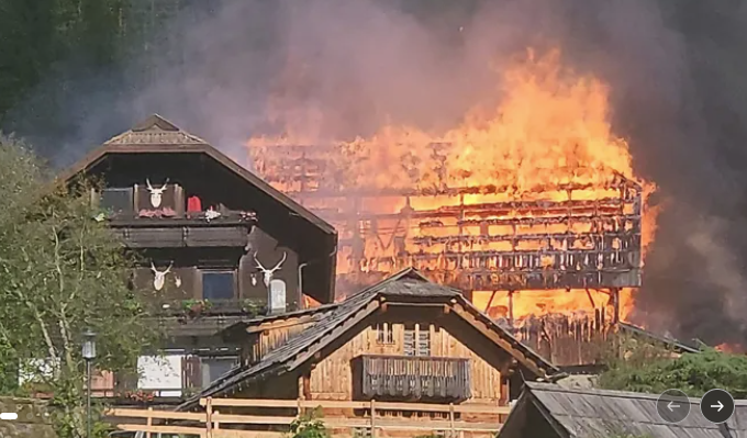 Ein gewaltiger Brand hat den Hofe einer Familie aus Kärnten komplett zerstört.