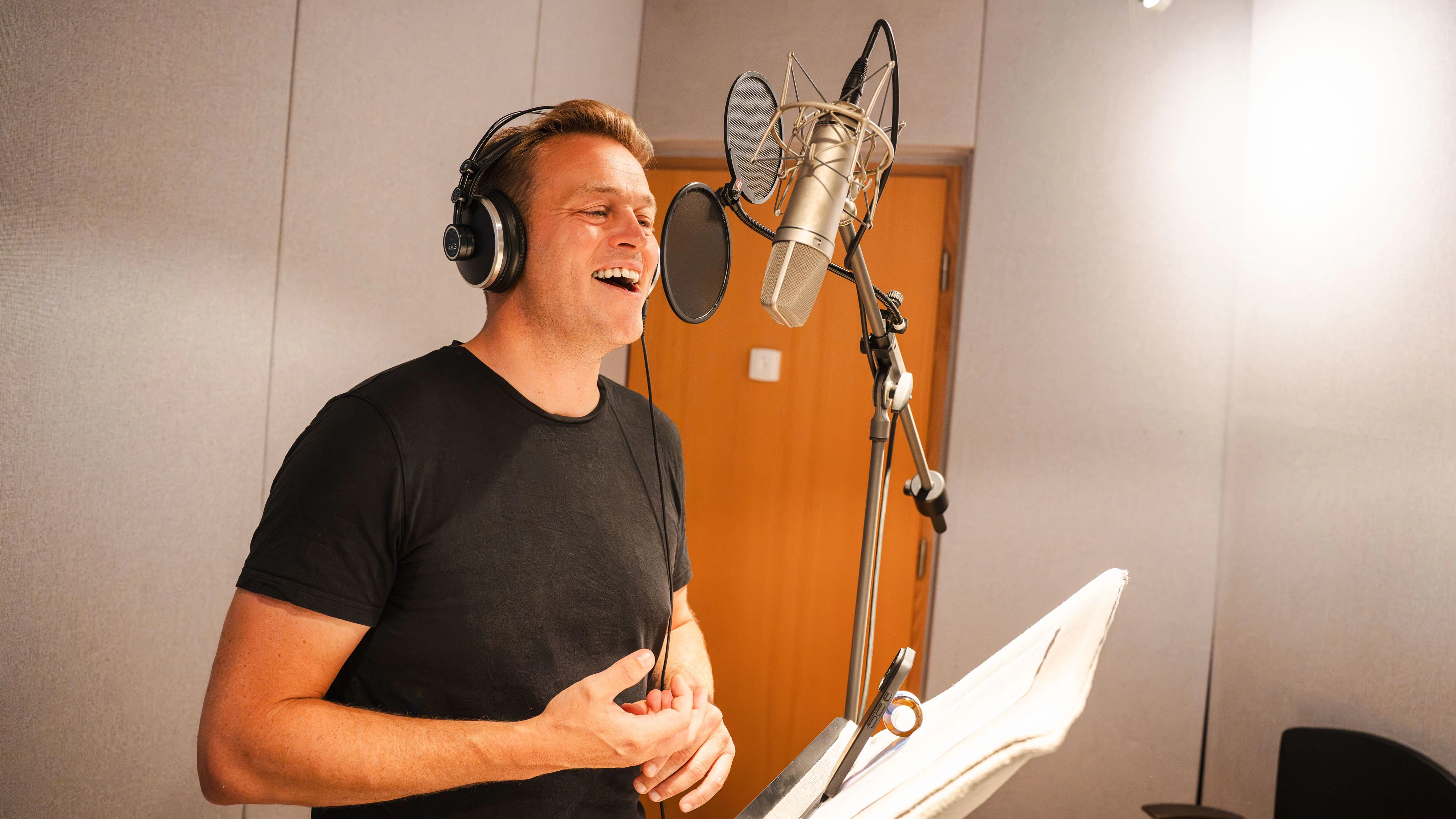 Der Jingle wurde professionell im Tonstudio produziert.