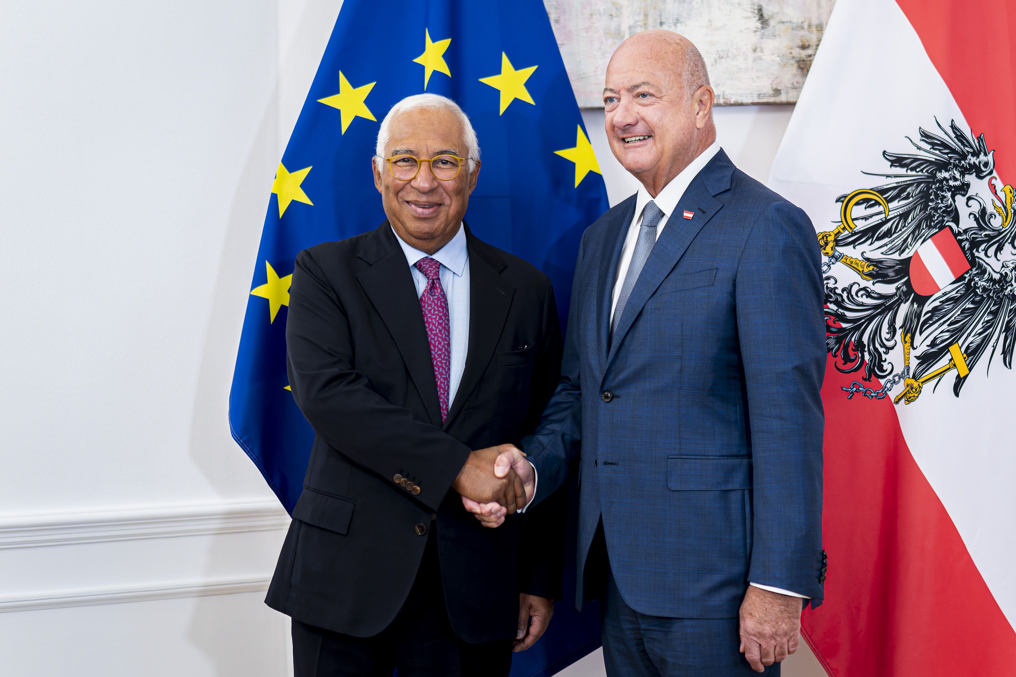 Bundeskanzler Christian Stocker (ÖVP) empfängt EU-Ratspräsident António Costa in Wien.