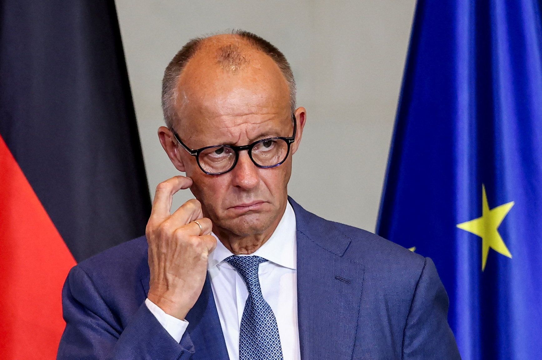 Die acht CDU-Ministerpräsidenten stellen sich geschlossen hinter Friedrich Merz.