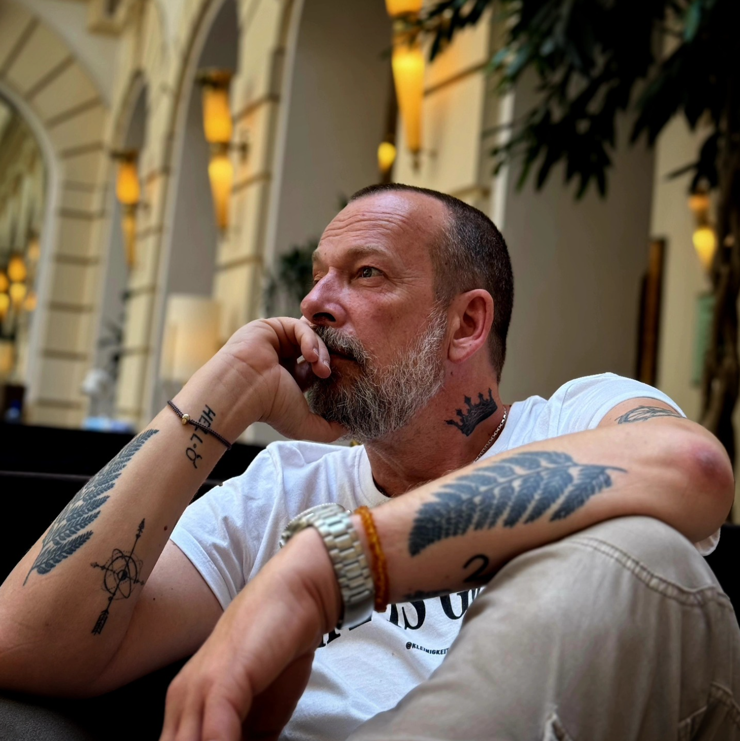 Robert Kratky spricht in seiner Biografie auch über den Verlust seines Vaters.