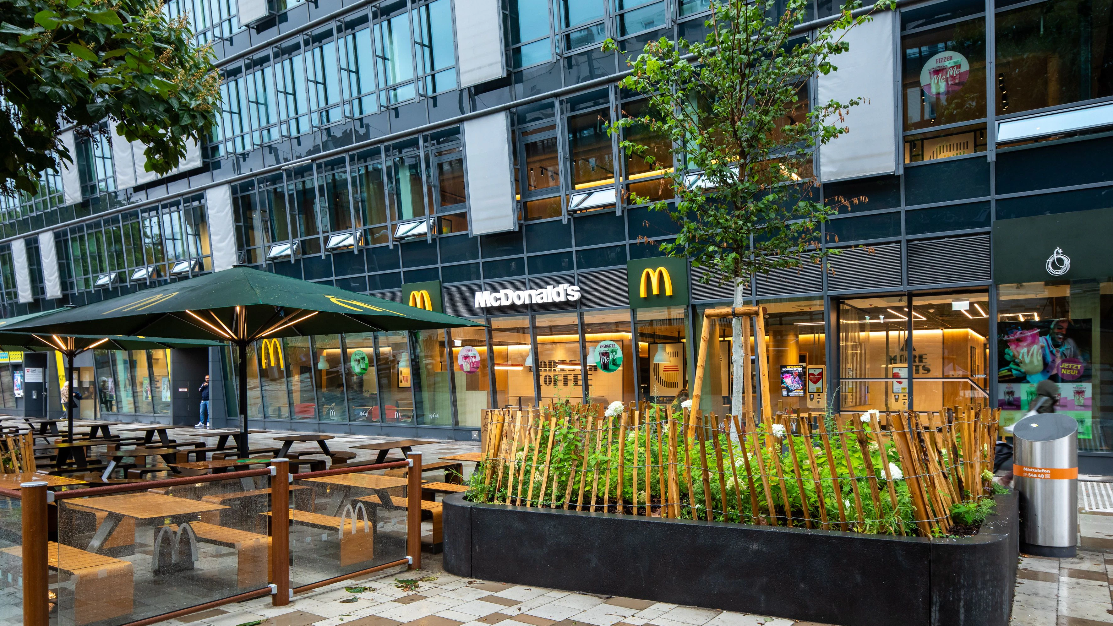 McDonalds am Handelskai hat wieder offen.