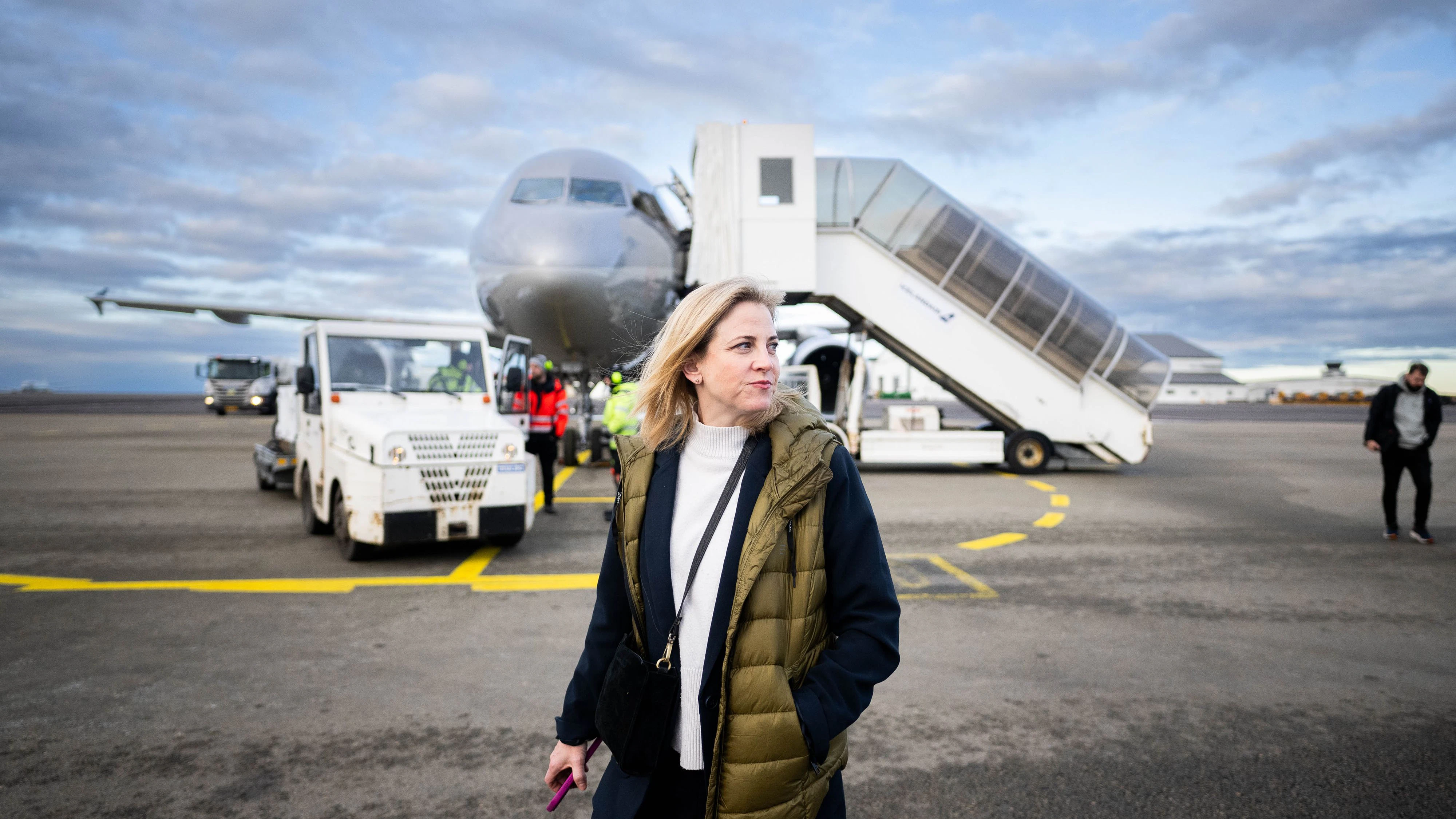 Außenministerin Beate Meinl-Reisinger (Neos) fliegt gerne und viel – besonders in der Business Class.