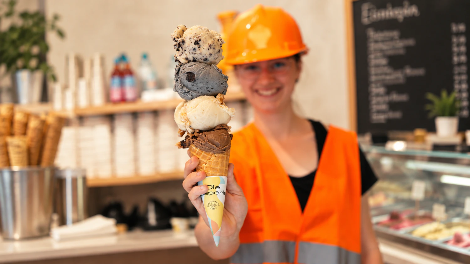 Heute.at - Baustellen-Eis – hier gibt's Beton zum Schlecken