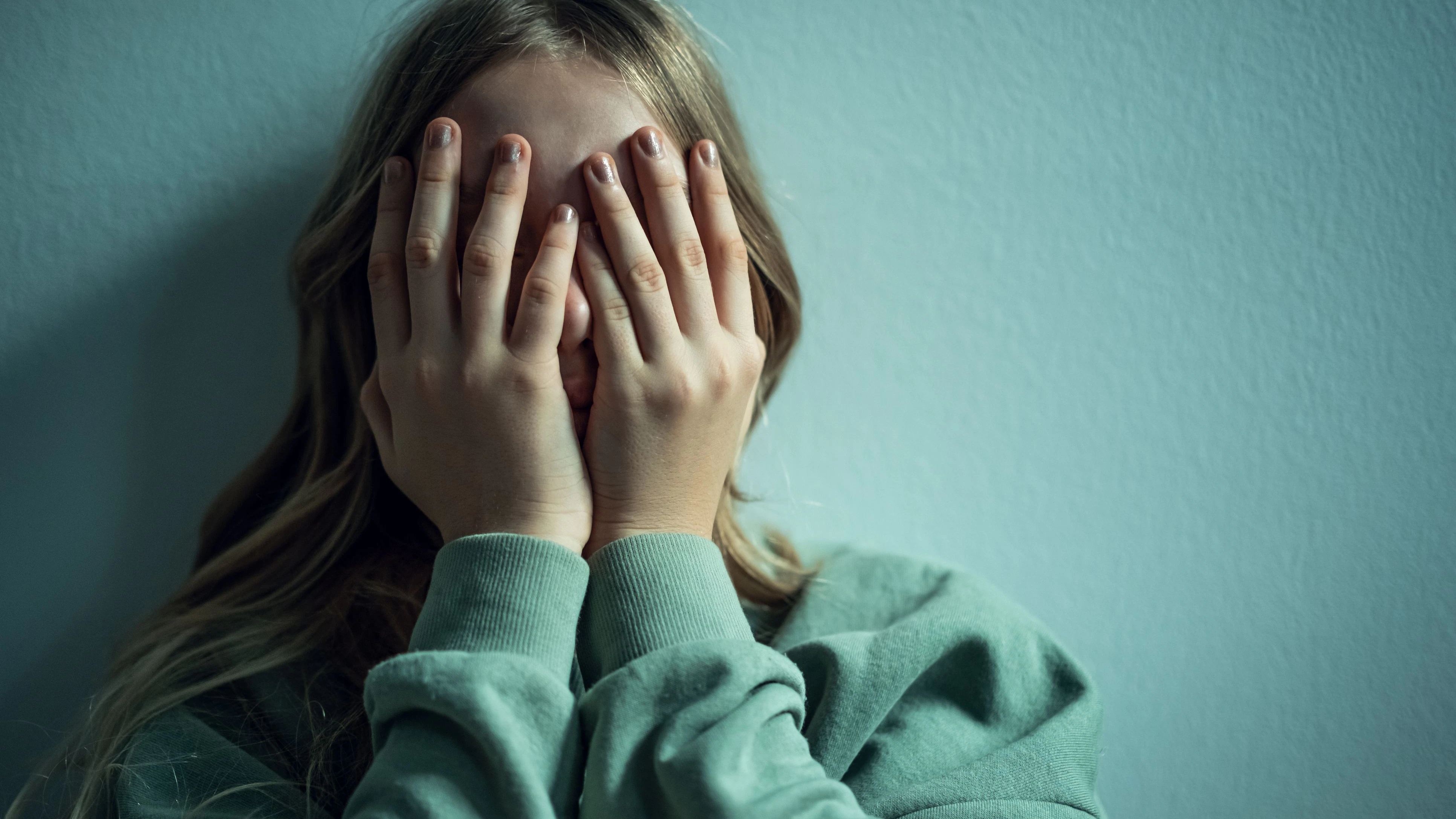 Die 13-Jährige wurde von dem blutjungen Mäderl-Duo brutal zugerichtet.