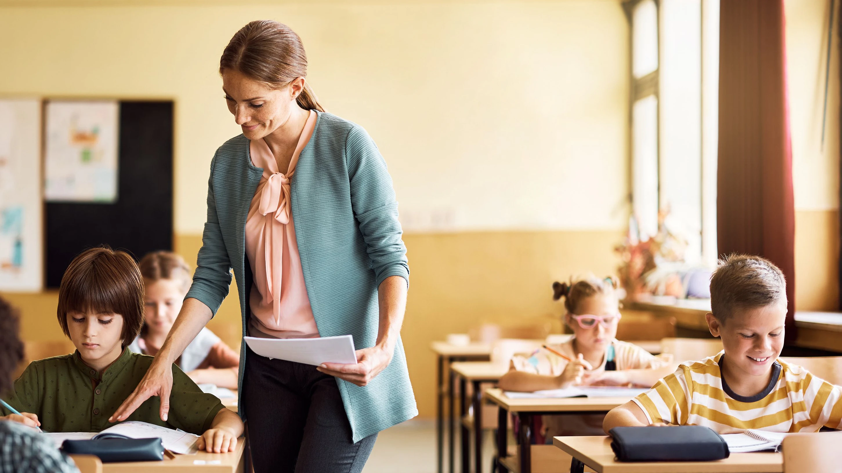 99 Prozent der Lehrer finanzieren Unterrichtsmaterial gelegentlich aus der eigenen Tasche.