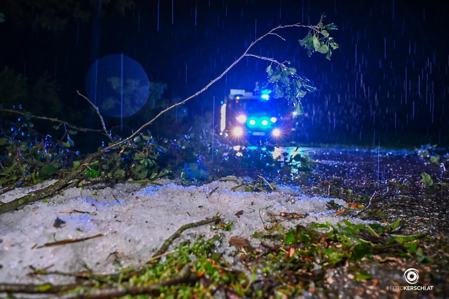Heute.at - Kaltfront kommt! Starkregen-Gewitter trifft auf Wien