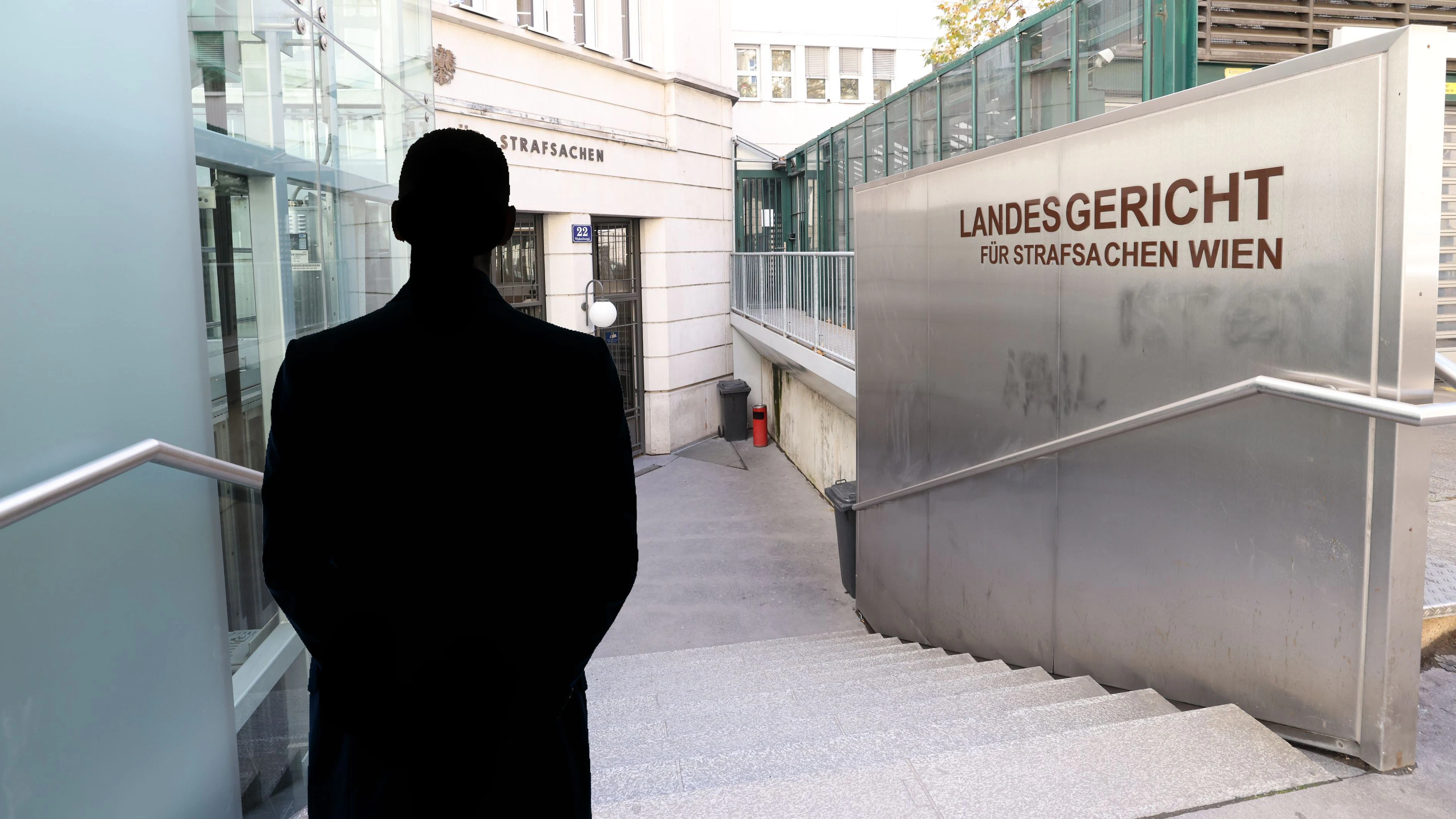 Der bekannte Bühnenkünstler muss sich am Wiener Landesgericht verantworten.