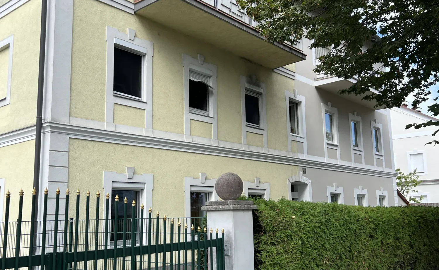 Heute.at - Dichter Rauch: Frau (87) in brennendem Haus gefangen