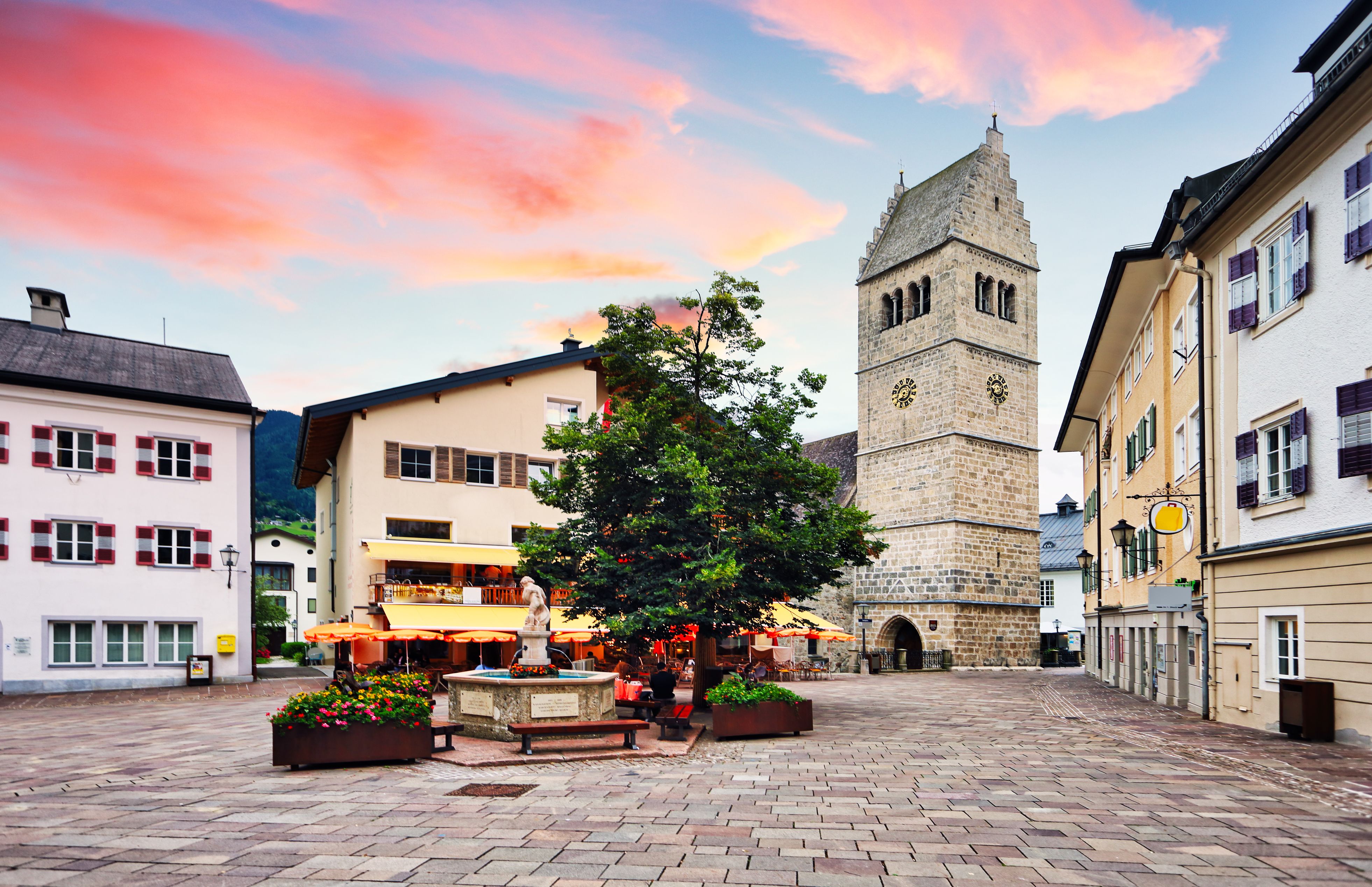 Das Fest fand am Stadtplatz von Zell am See statt.