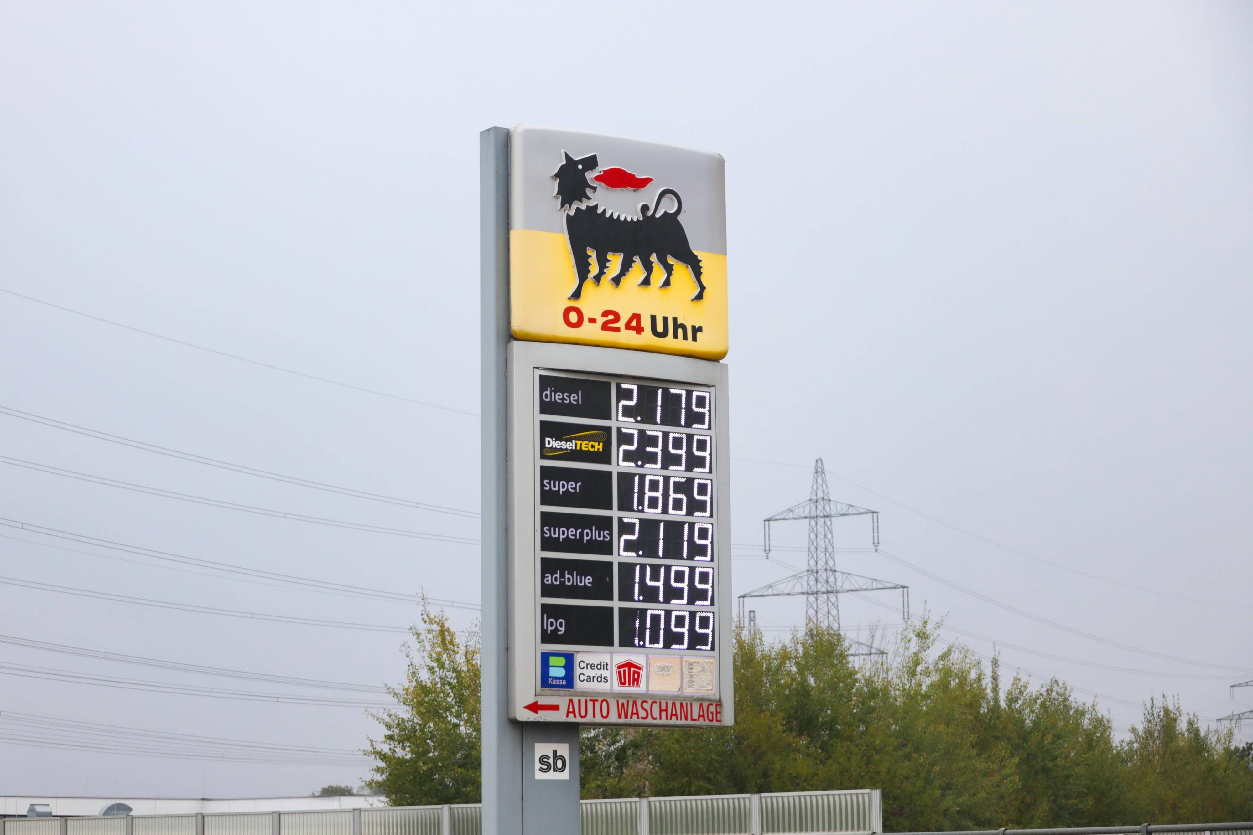 Tanken ist in Niederösterreich im September noch einmal deutlich teurer geworden.