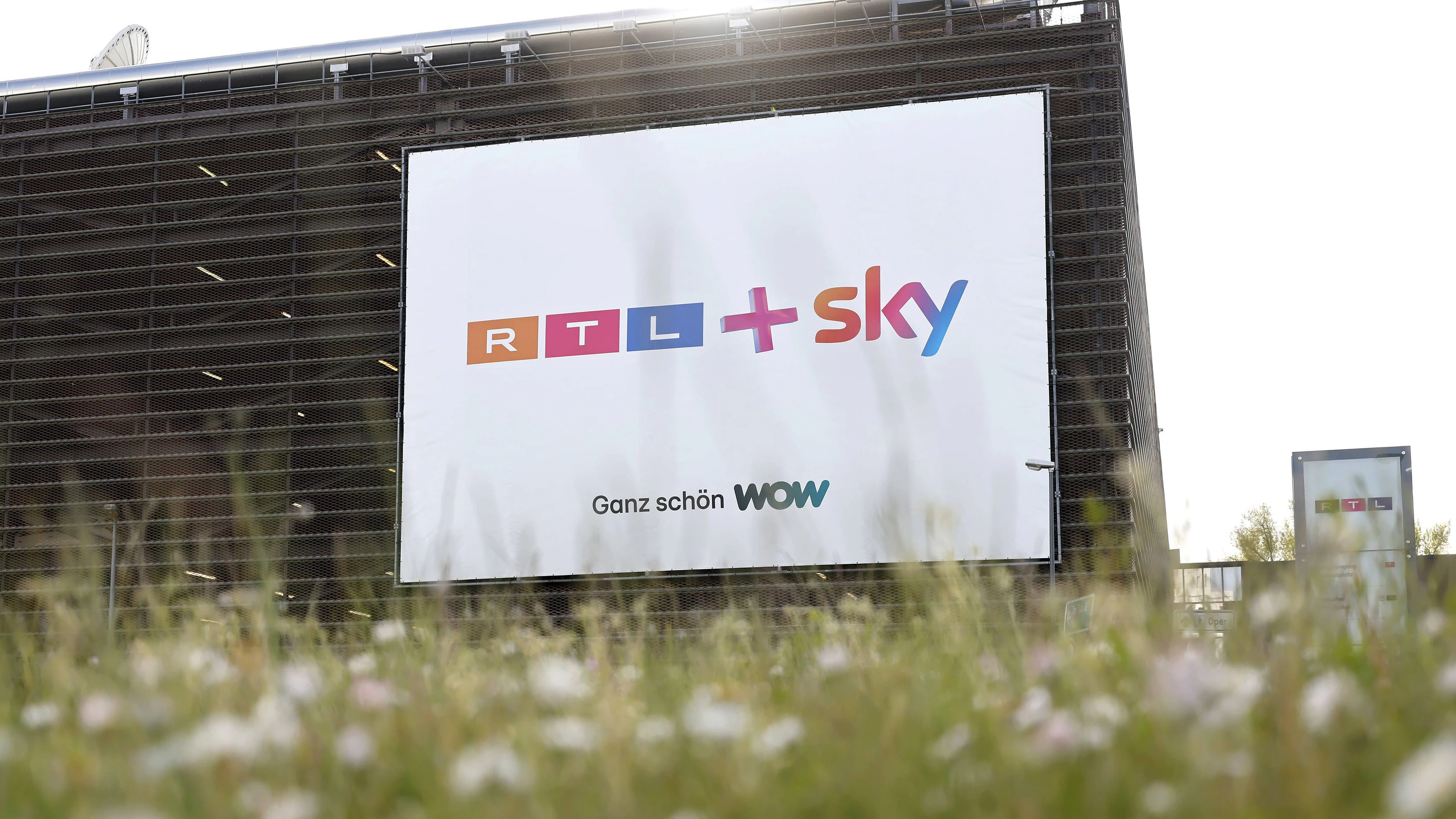 Heute.at - Kahlschlag bei RTL und Sky – 500 Jobs gestrichen