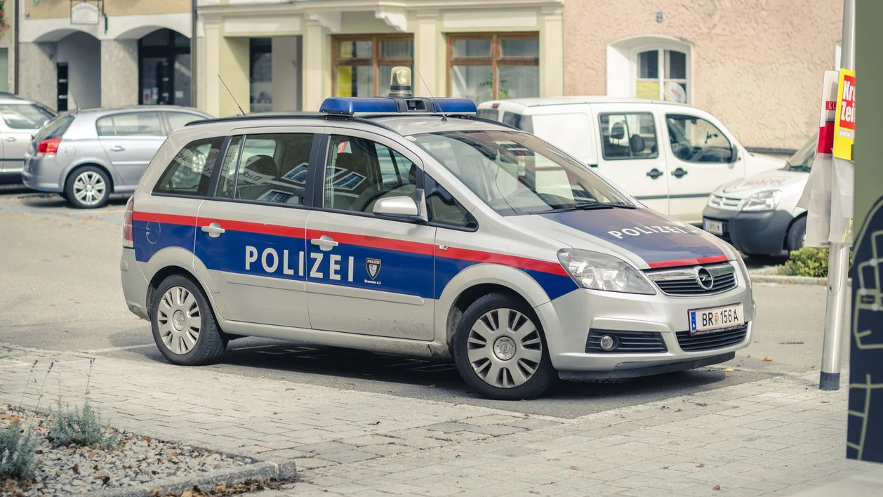 Die Ermittlungen der Polizei laufen.