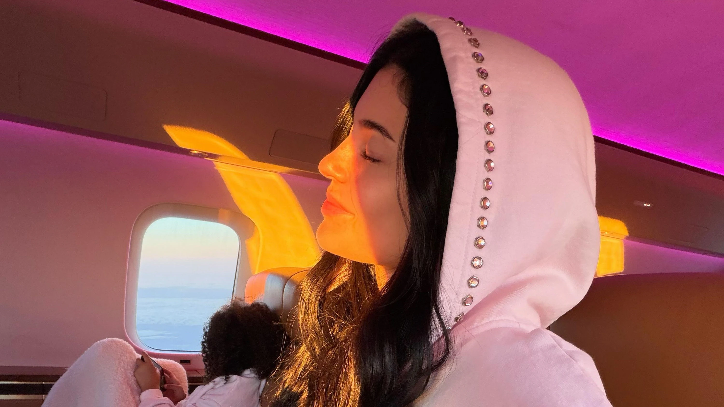 Kylie Jenner in ihrem Privatjet Anfang Juni.