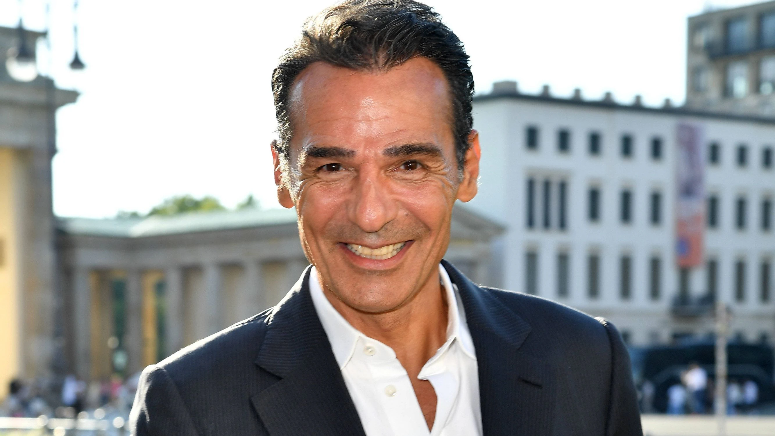 Erol Sander will "Ja" sagen.