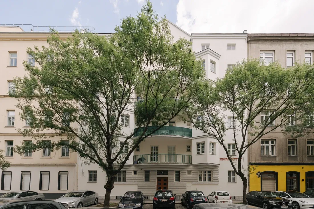 Heute.at - 100 Jahre alt, jetzt modern: Wiener Gemeindebau saniert