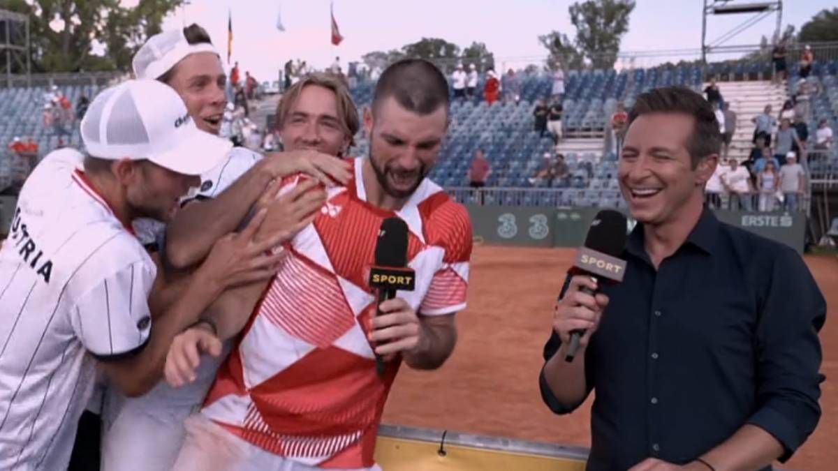 Die Tennis-Stars von Österreichs Davis-Cup-Team crashten das Interview im ORF. 