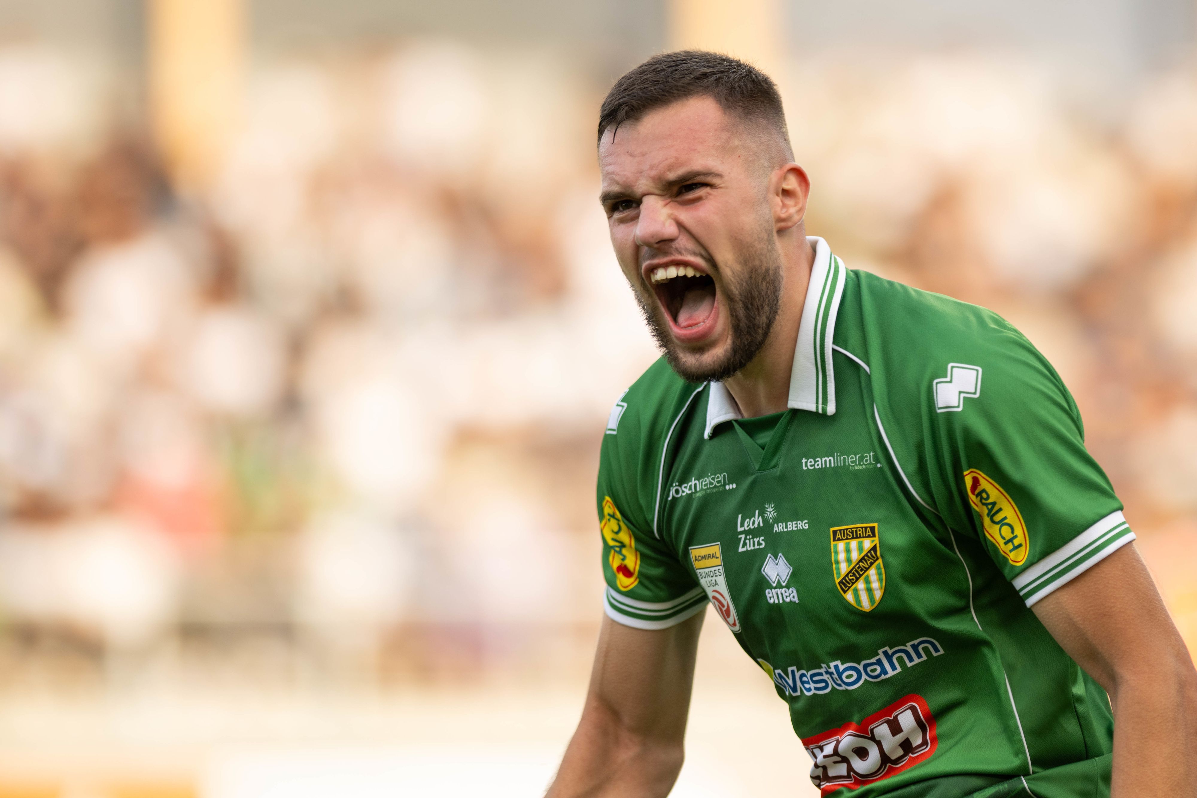 Die Lustenauer Austria bejubelt den Derbysieg gegen Altach. 
