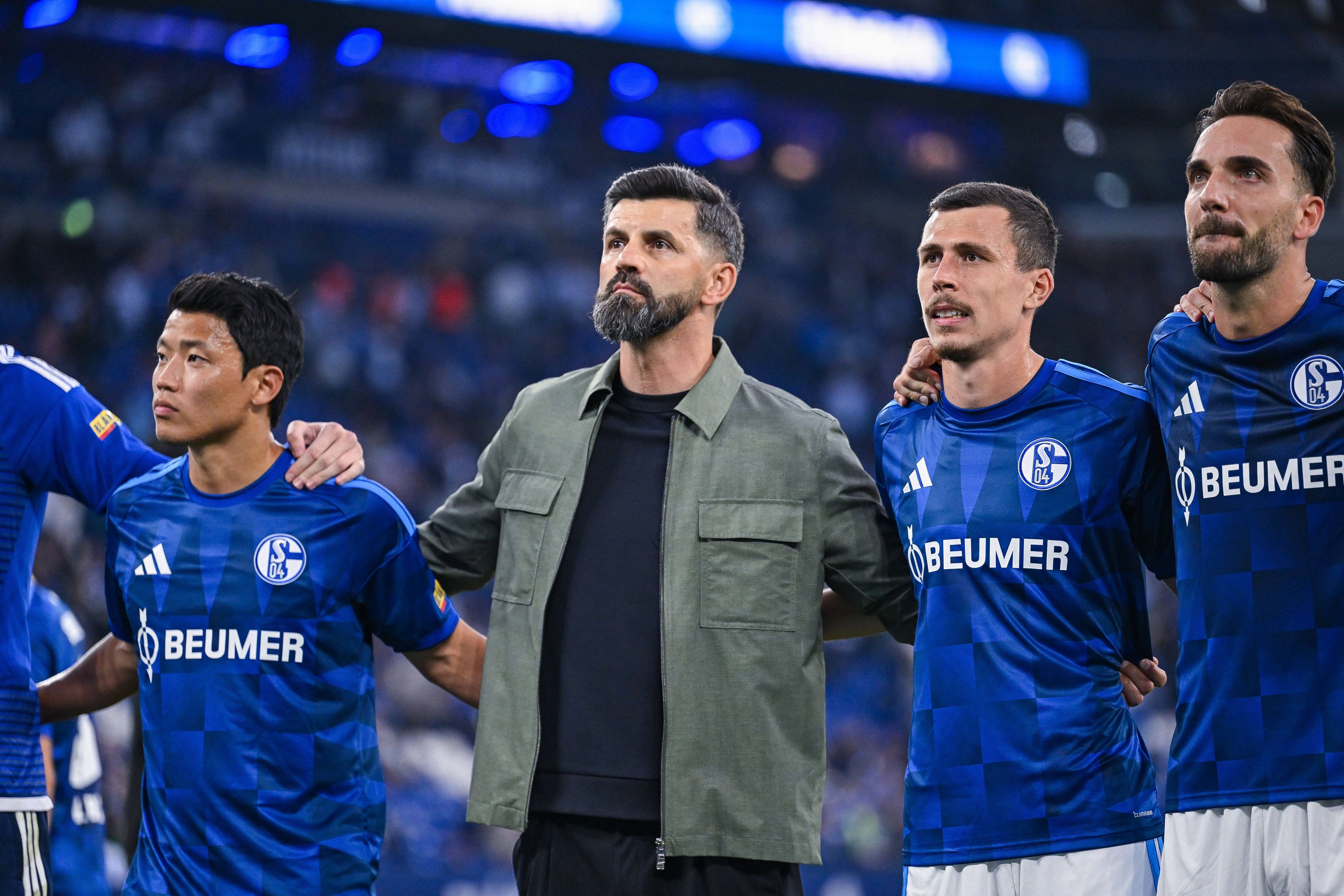 Miron Muslic und Schalke halten aktuell bei fünf Punkten. 