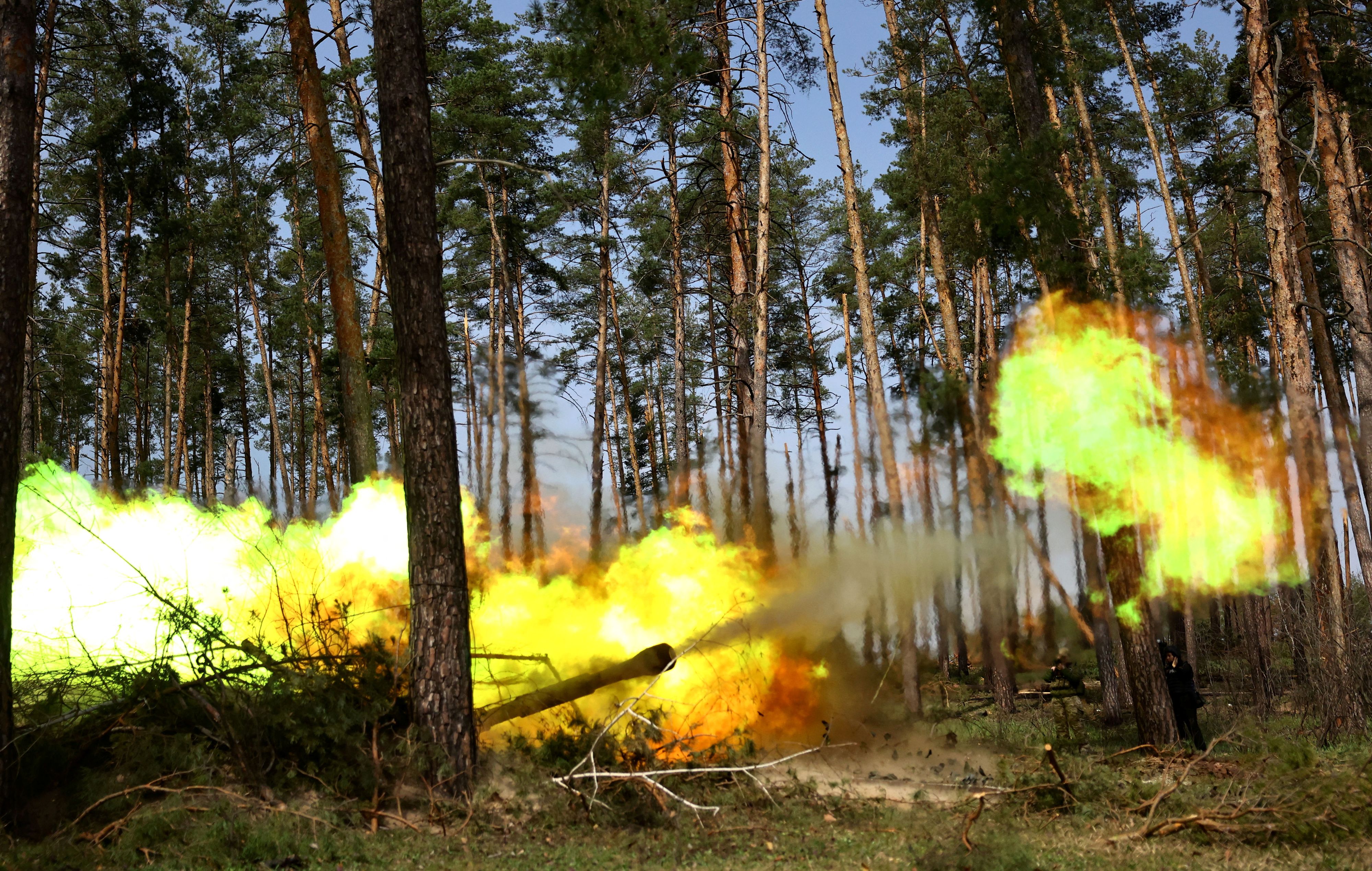 Ein Offizier vom dritten Armeekorps sagt, dass diese Angriffe sogar dazu geführt haben, dass die gesamte russische Elite-Drohneneinheit Rubikon an einen anderen Frontabschnitt verlegt werden musste.