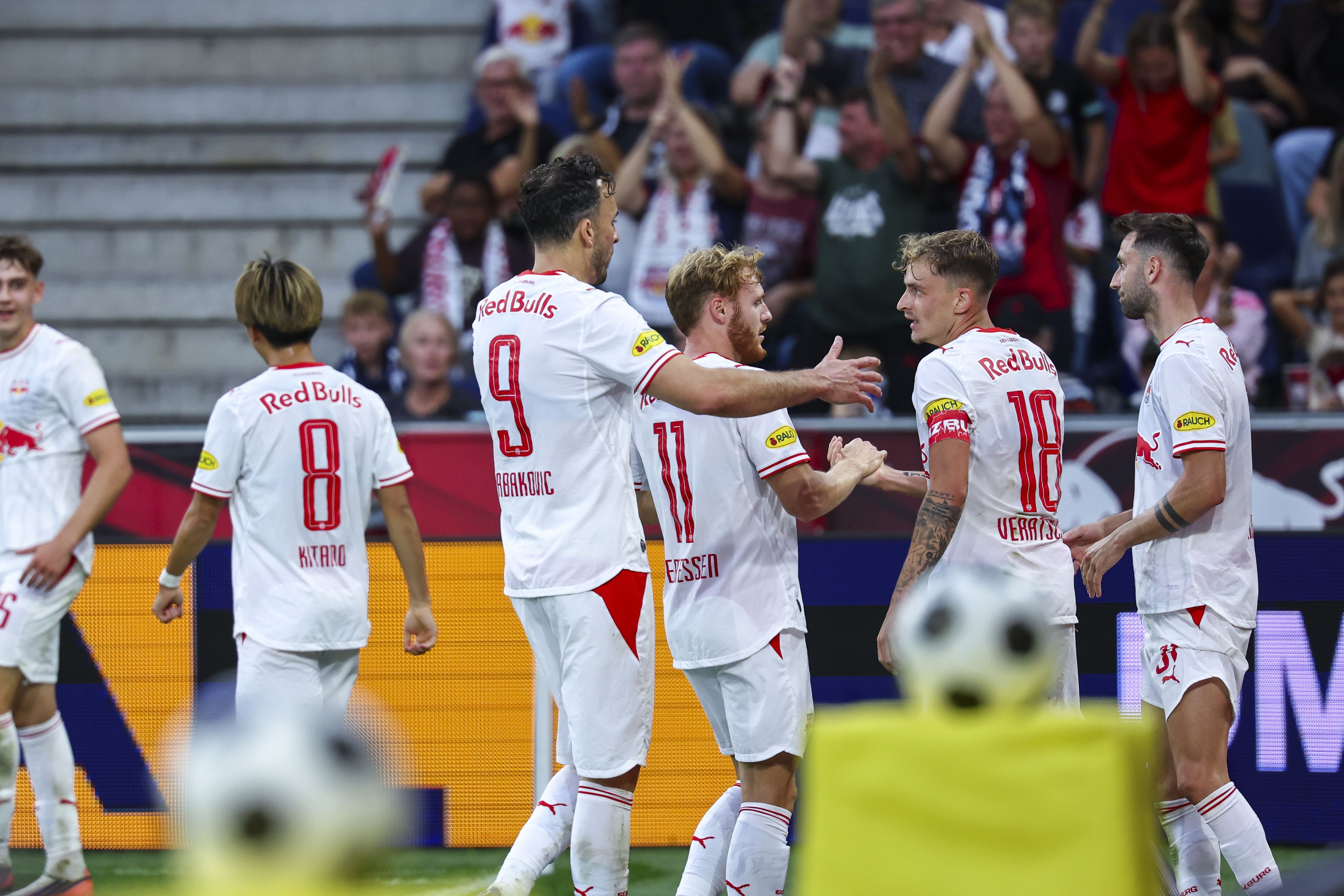 Salzburg feiert die späten Treffer.