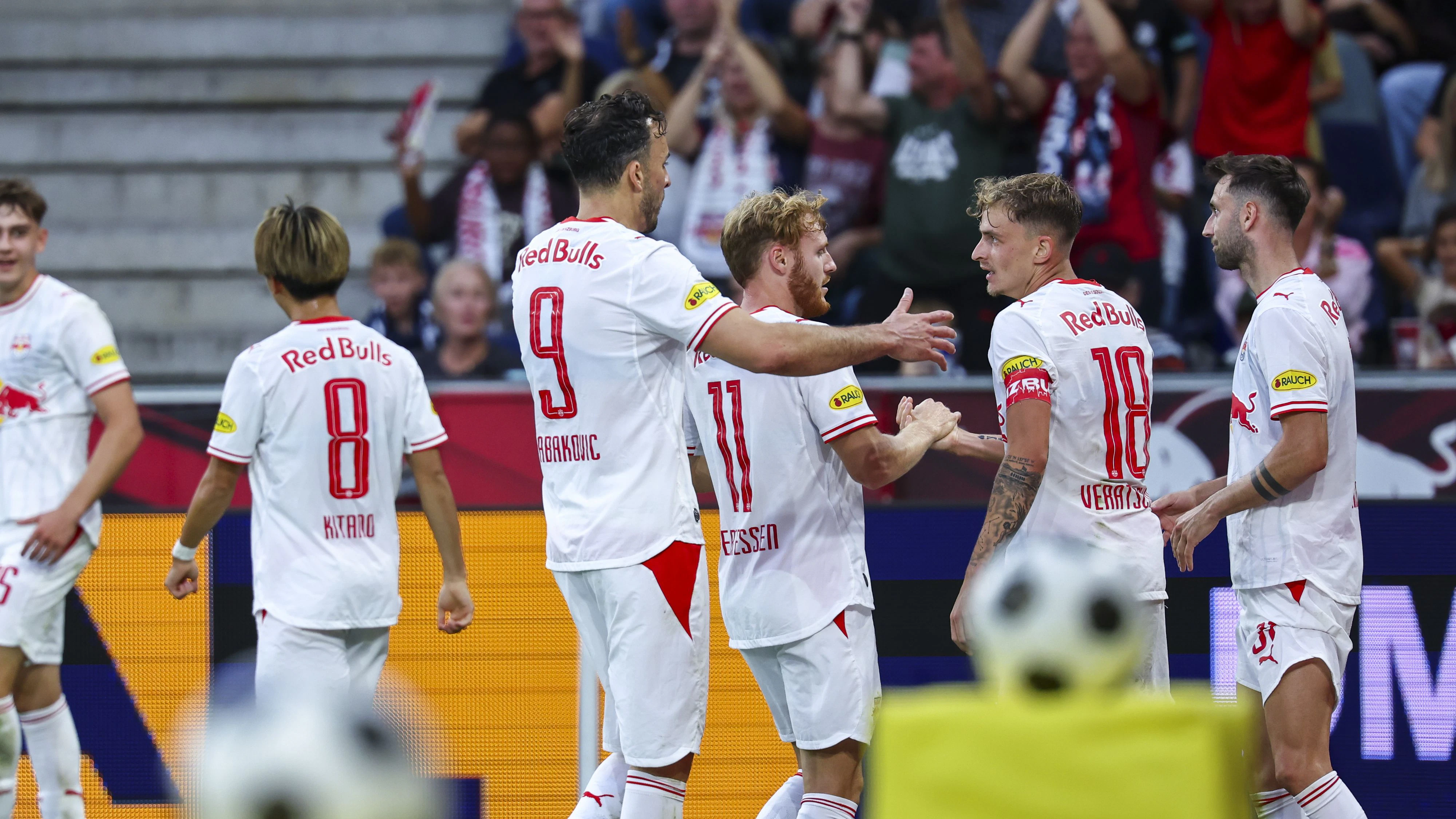 Salzburg feiert die späten Treffer.