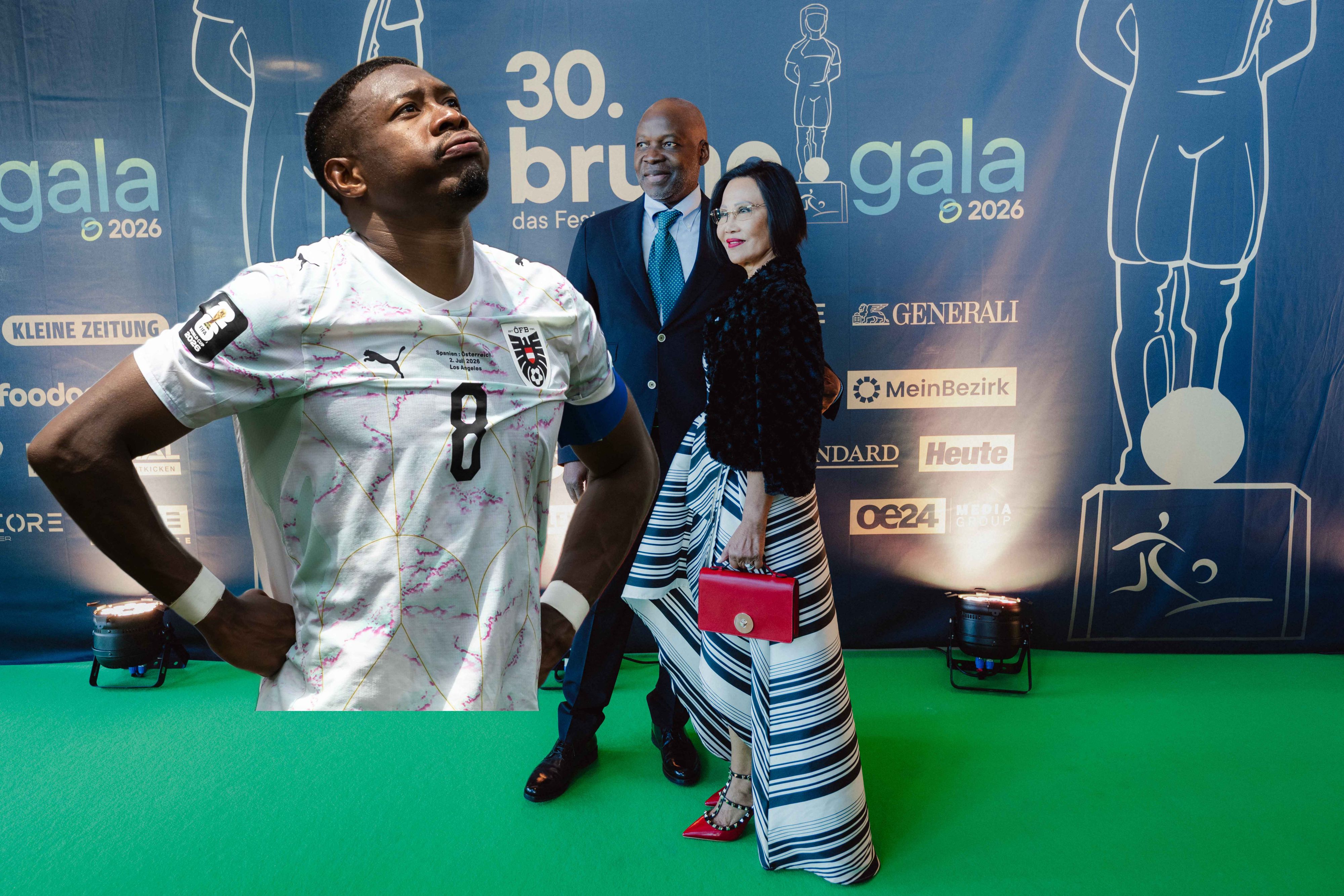 Alaba-Papa George (r.) macht sich um die Zukunft seines Sohnes keine Sorgen.