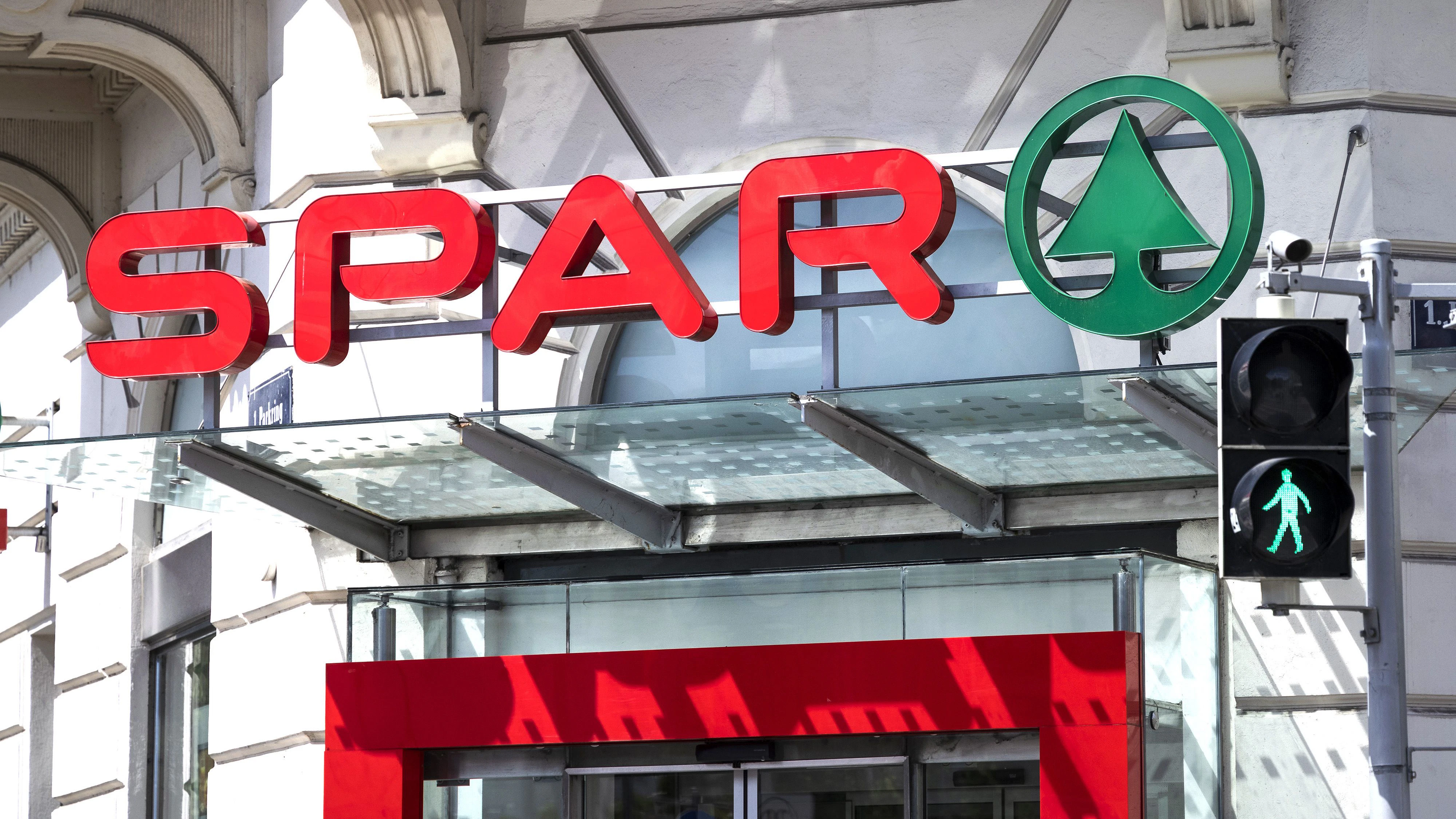 Ware im Geschäft konsumieren? SPAR warnt vor Konsequenzen!