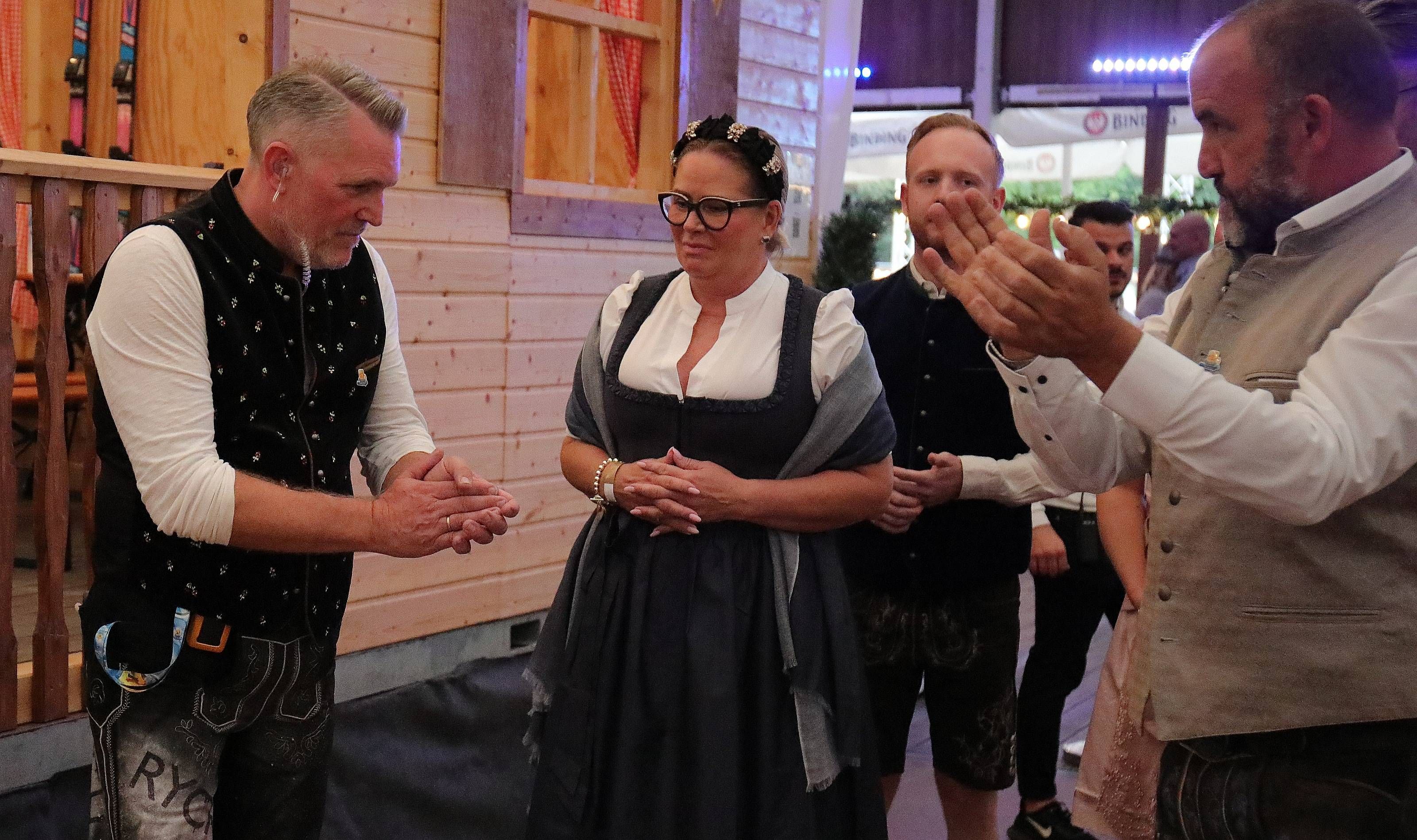 Claudia Effenberg im Vorjahr auf dem Frankfurter Oktoberfest.