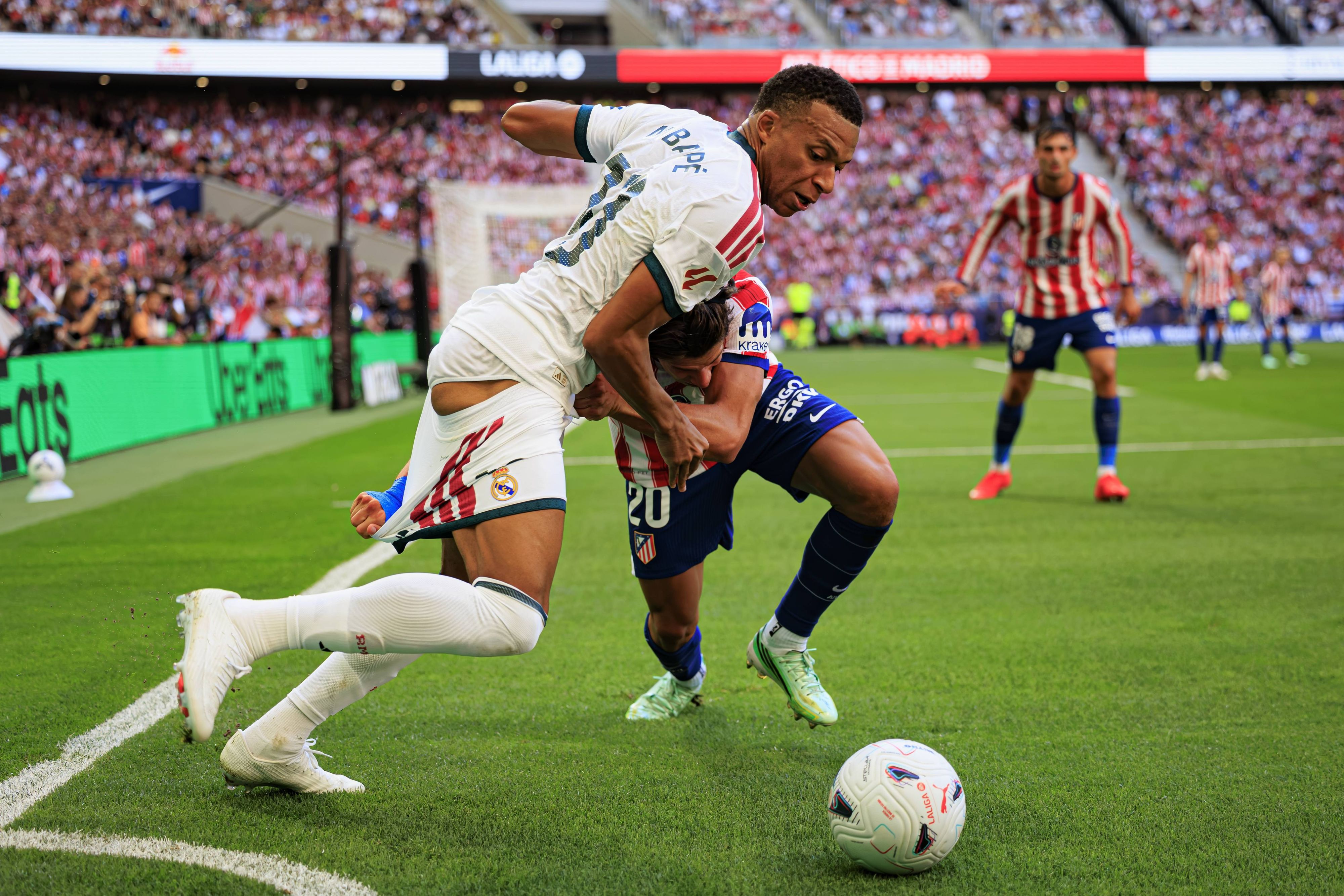Mbappe verlor mit seinen neuen Schuhen das Madrid-Derby 1:2.