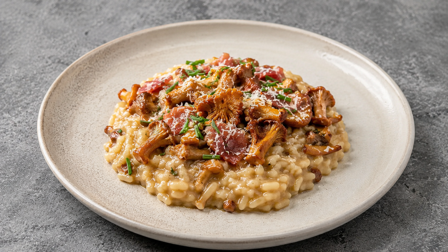 Schwammerlrisotto nach einem Rezept von <strong>Steffen Henssler</strong>.