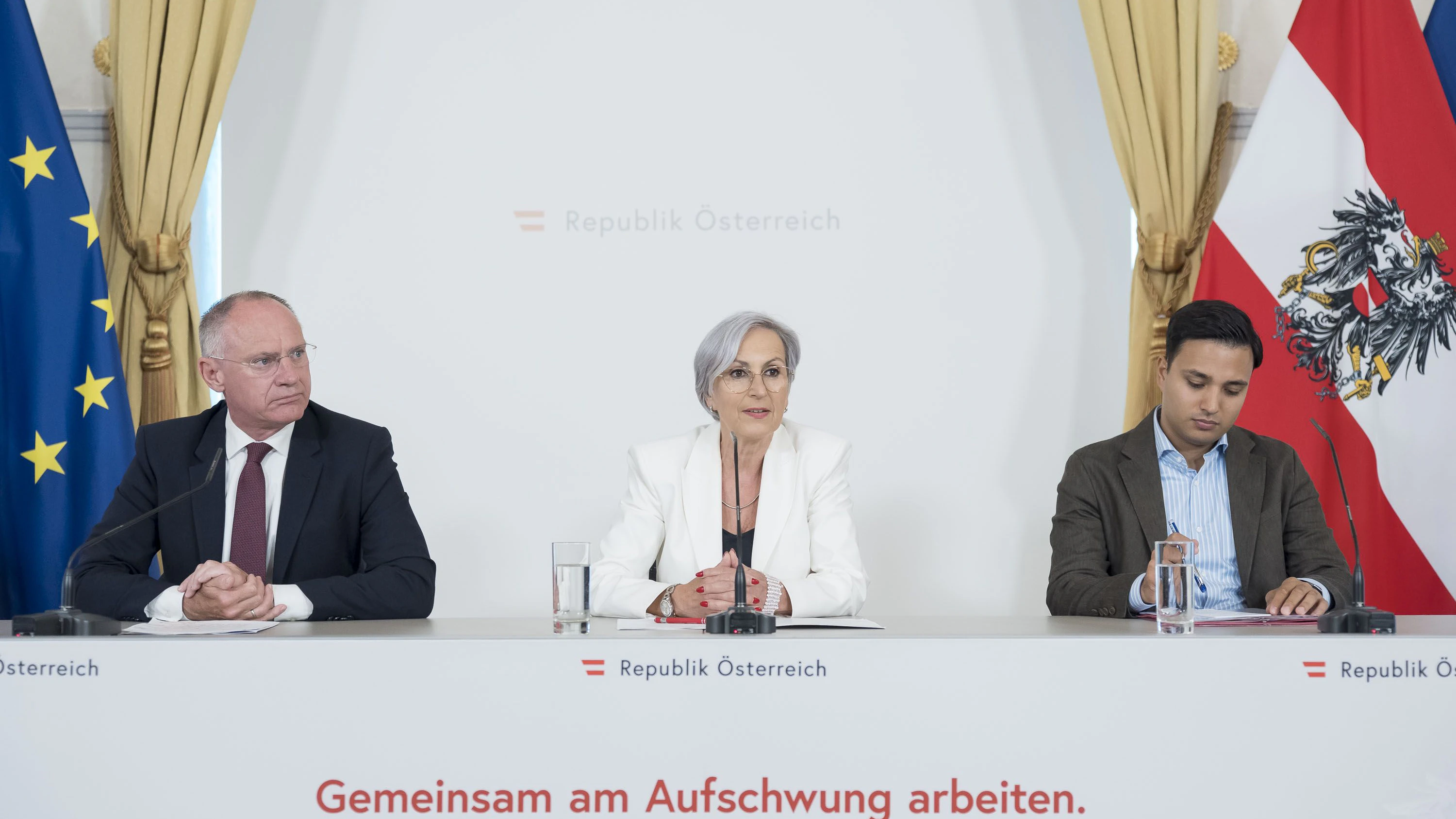 Pressefoyer nach dem Ministerrat mit Gerhard Karner, Anna Sporrer und Yannick Shetty, 20260624 Foto: Helmut Graf/Tageszeitung Heute