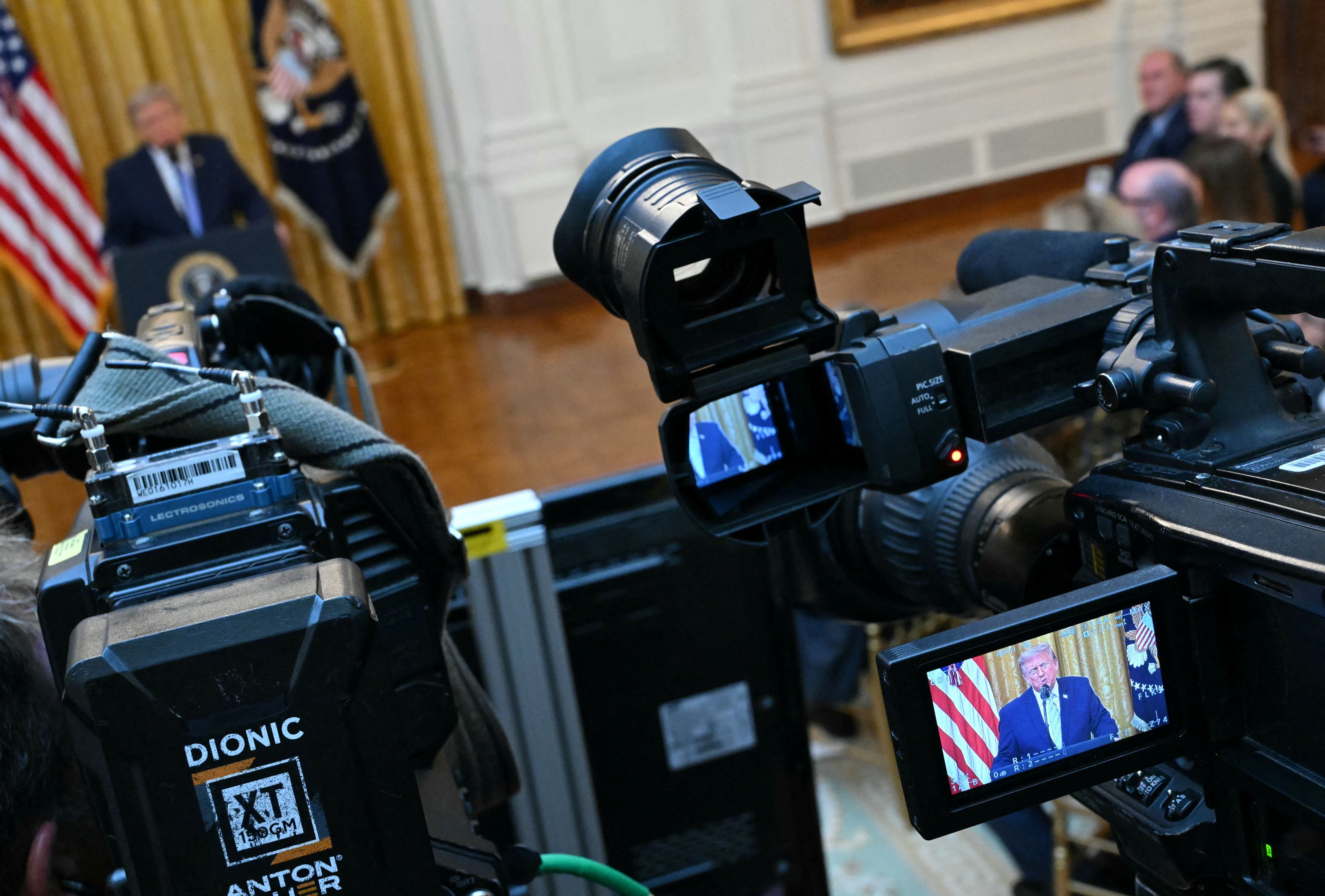 Trump bemängelt, dass die Medien nicht ausreichend über seine Errungenschaften berichten würden.