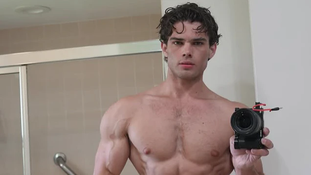 Braden Peters wurde als "Clavicular" mit extremen Schönheitsmethoden bekannt.