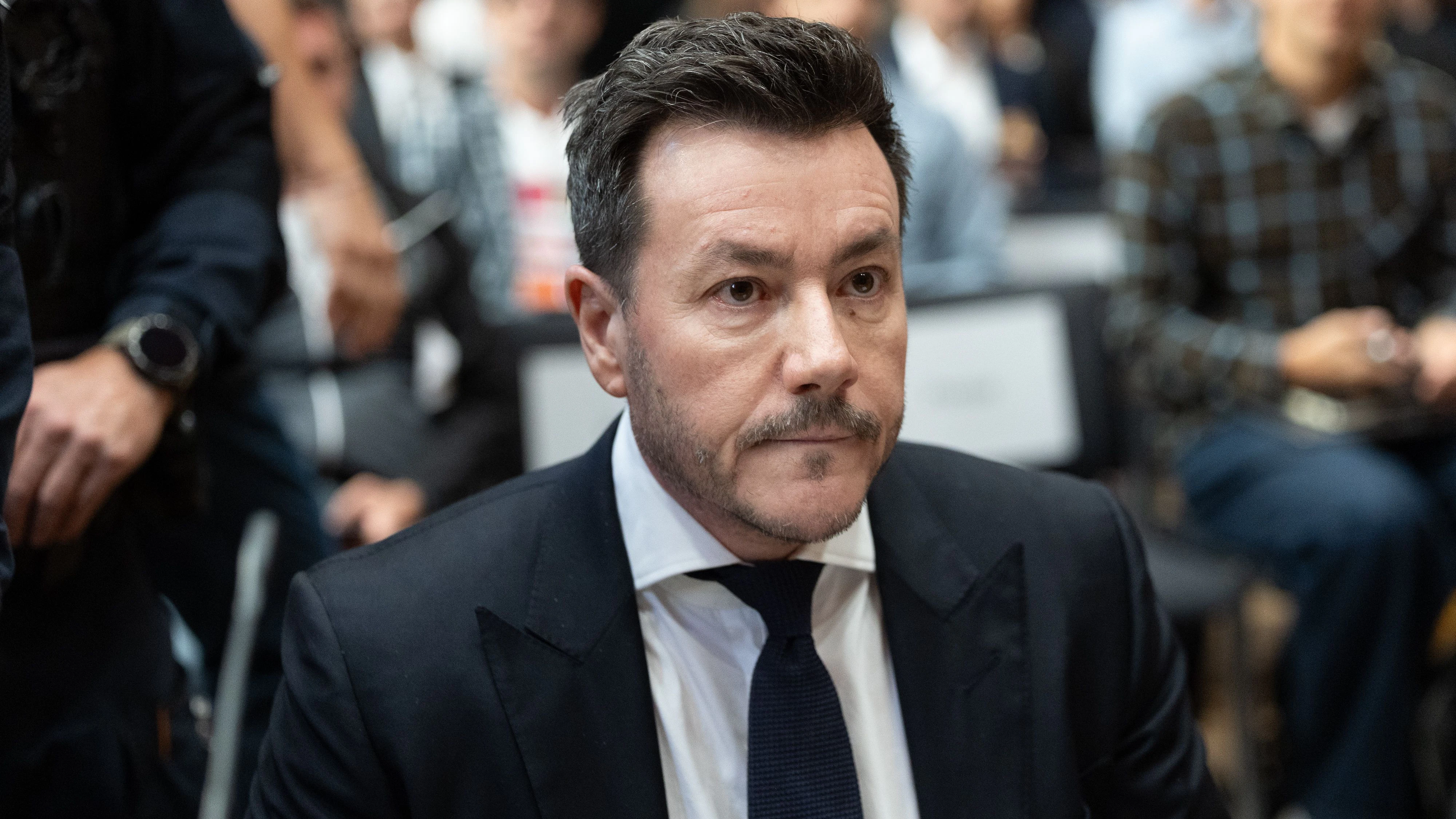 Heute.at - Paukenschlag! René Benko darf das Gefängnis verlassen
