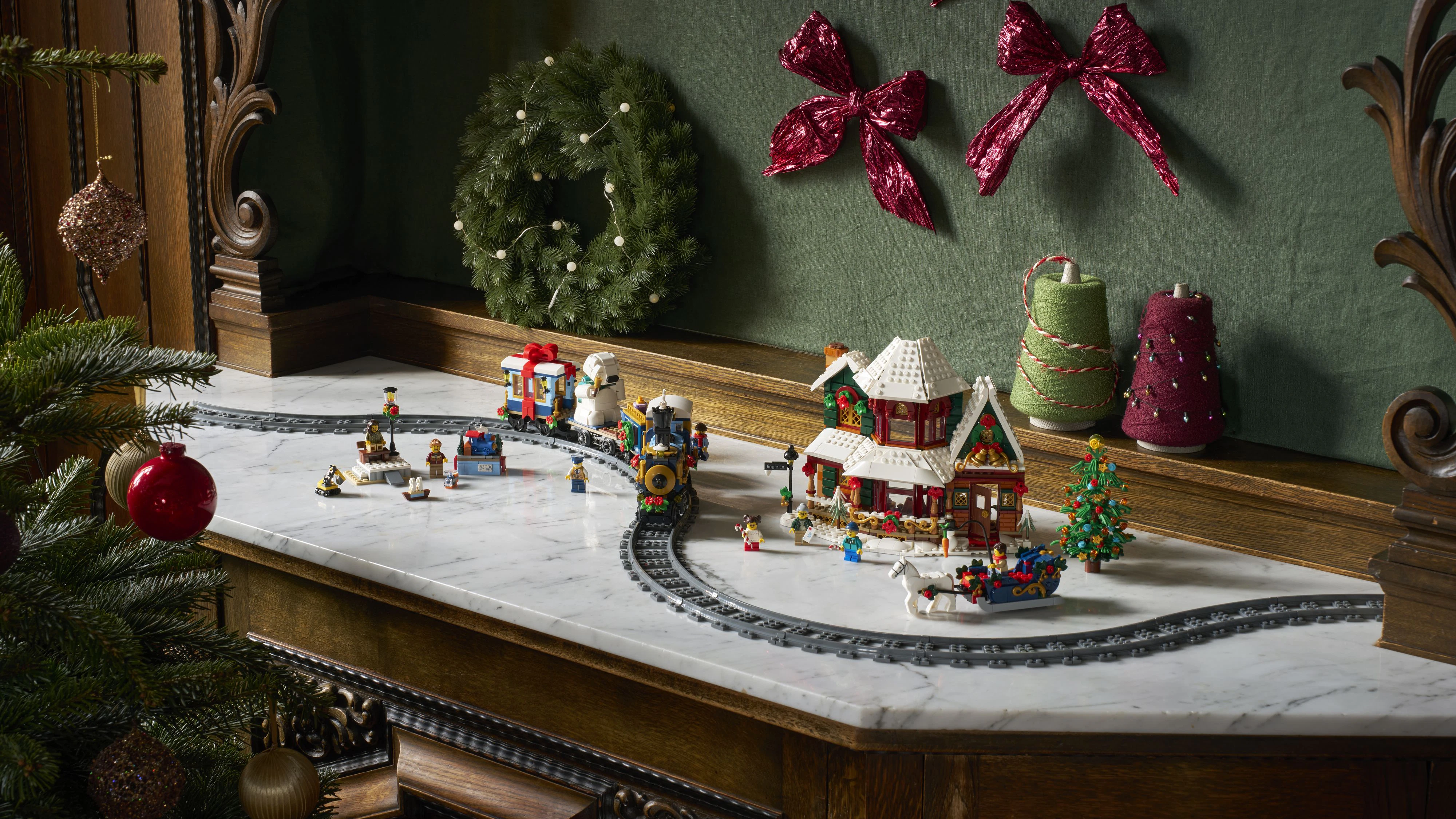 Weihnachten rückt zwar nur langsam näher, LEGO bringt aber bereits sieben neue Sets für die festliche Zeit.