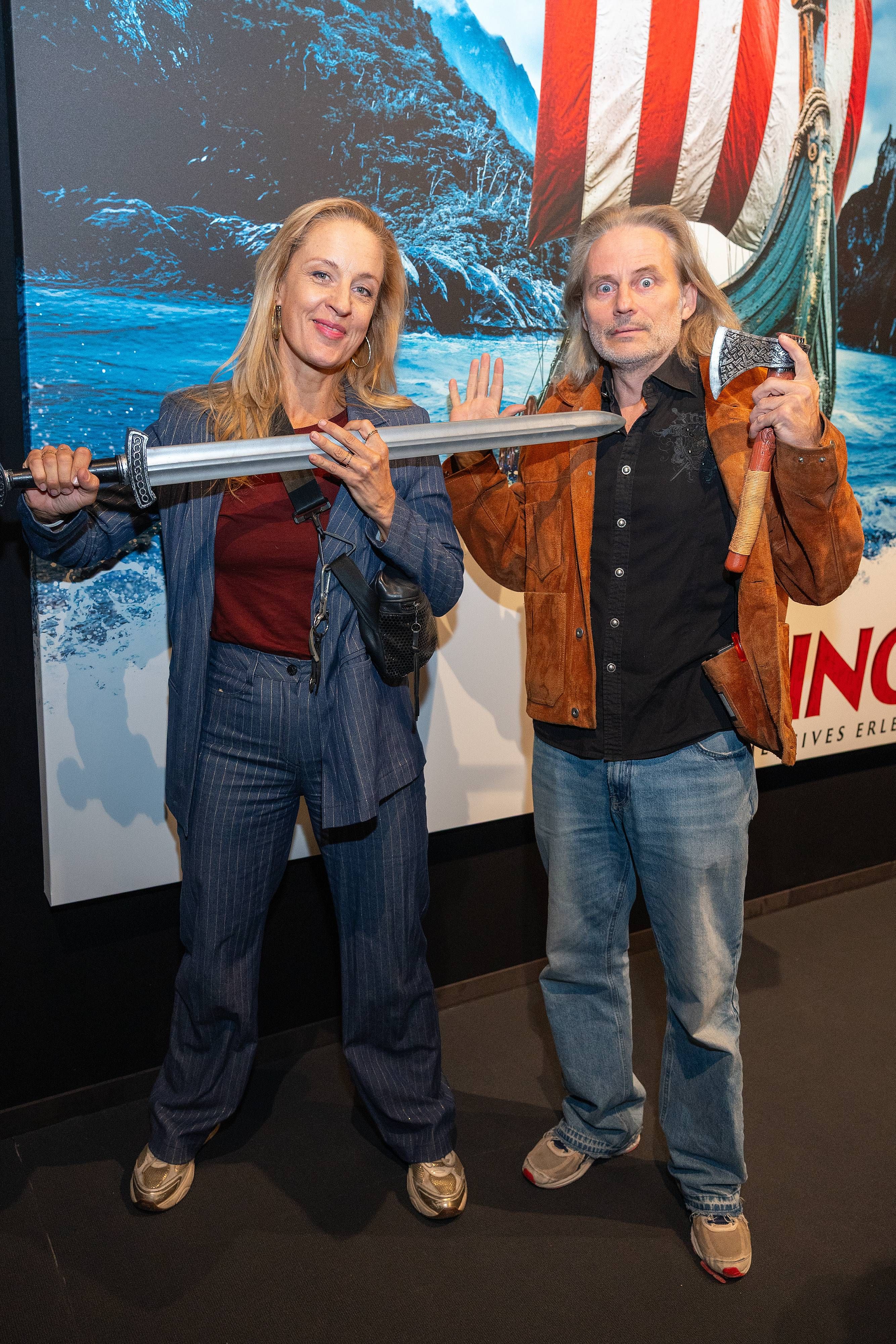 Lilian Klebow und Erich Altenkopf hatten Spaß bei der Eröffnung in der Marx Halle.